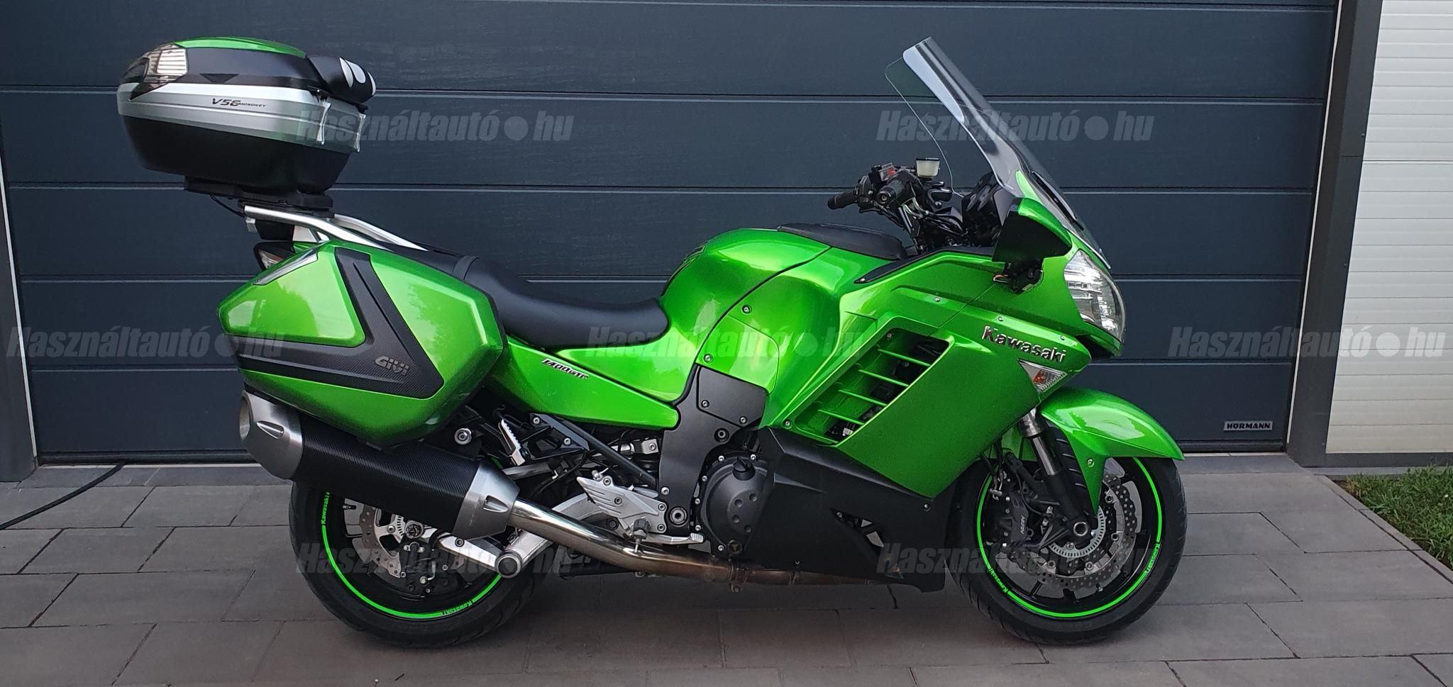 KAWASAKI GTR 1400 2010 - 1