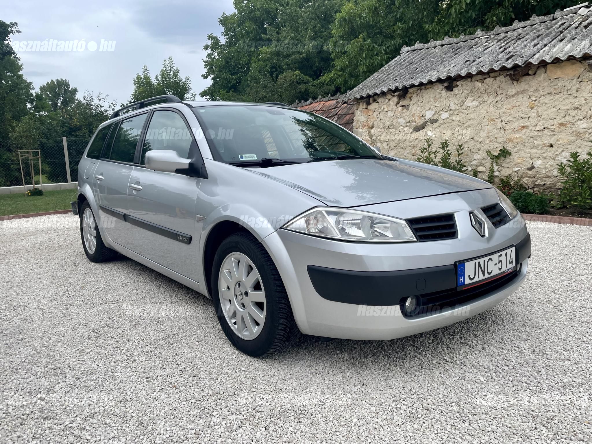 RENAULT MEGANE 2004/12 - 1