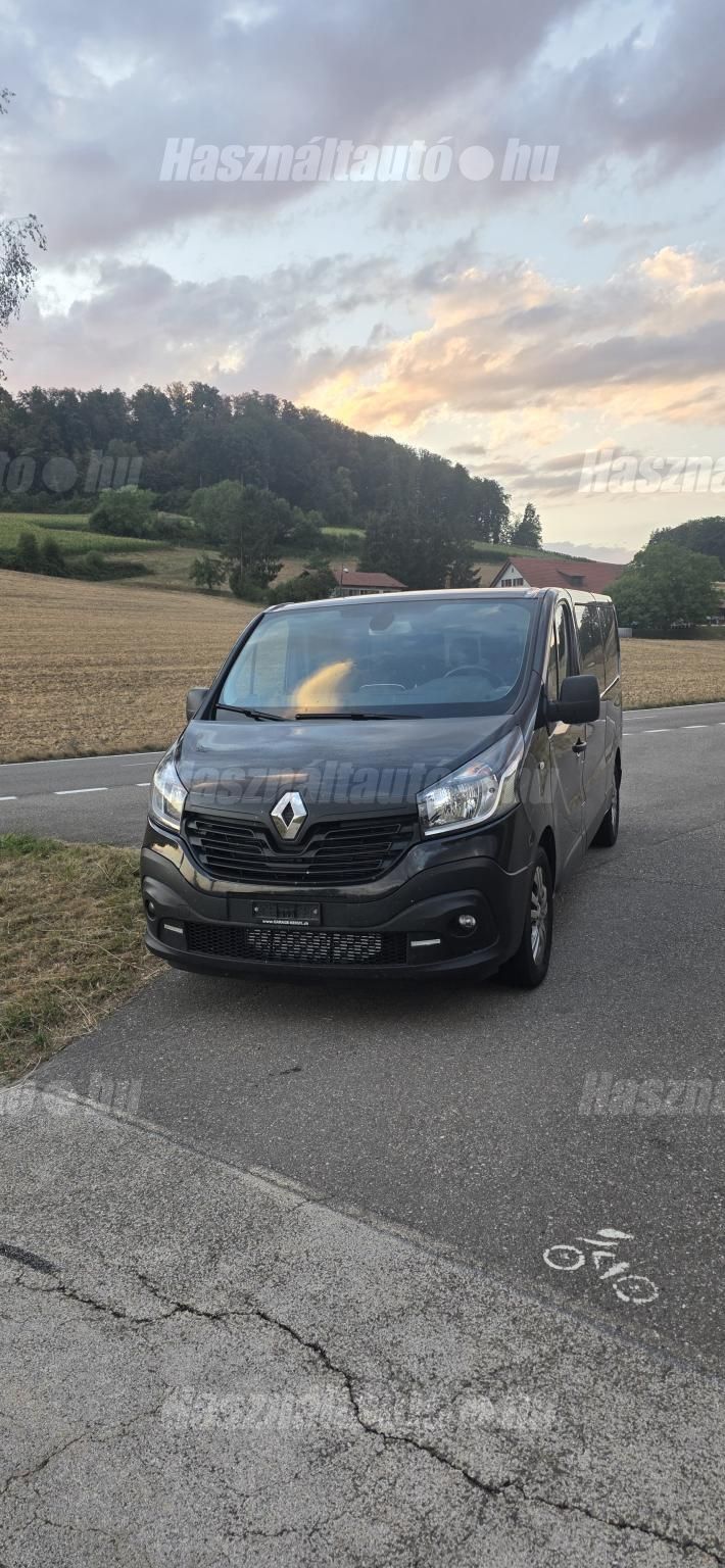 RENAULT TRAFIC 2018/10 - 1