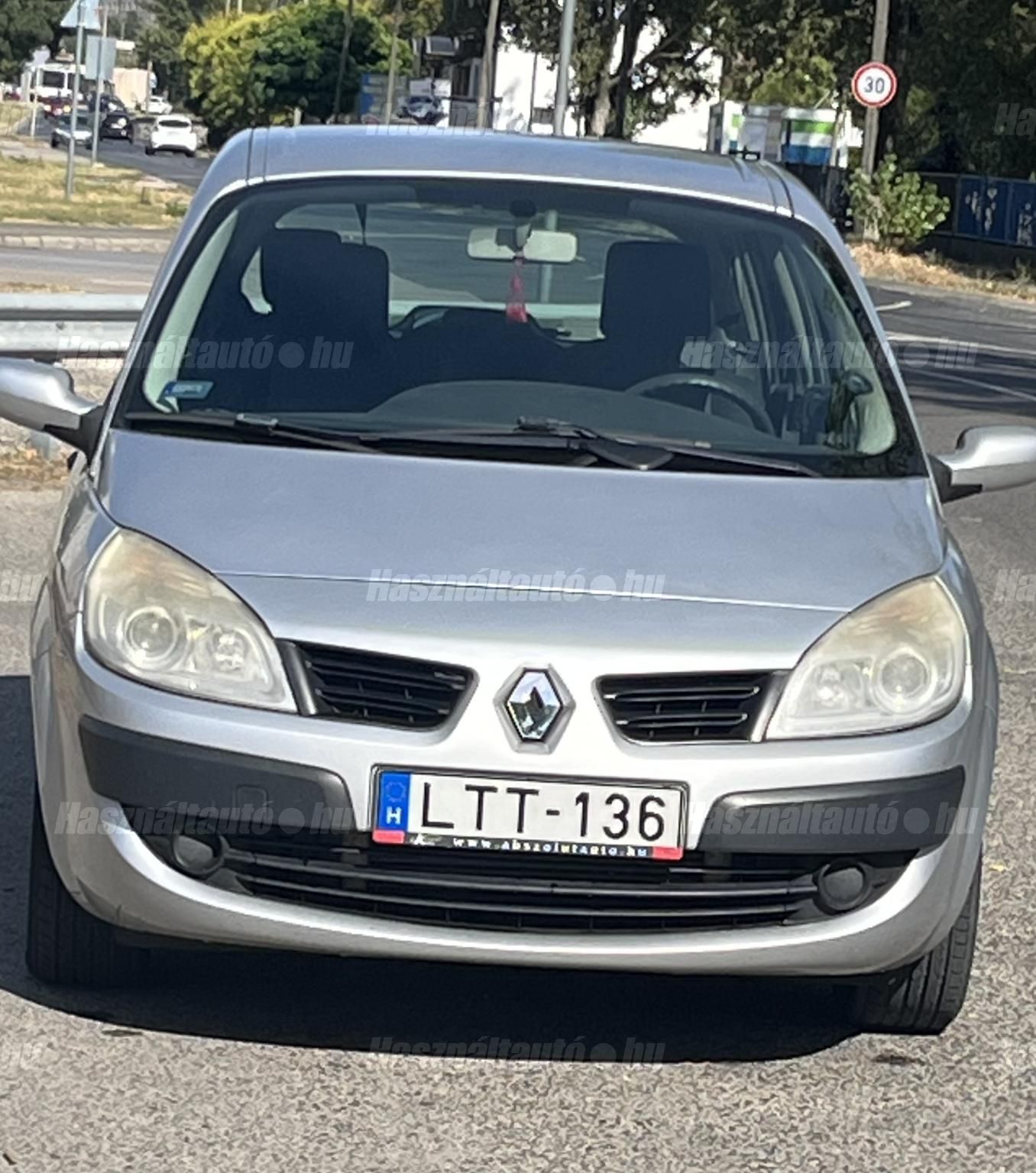 RENAULT SCENIC 2008/8 - 1
