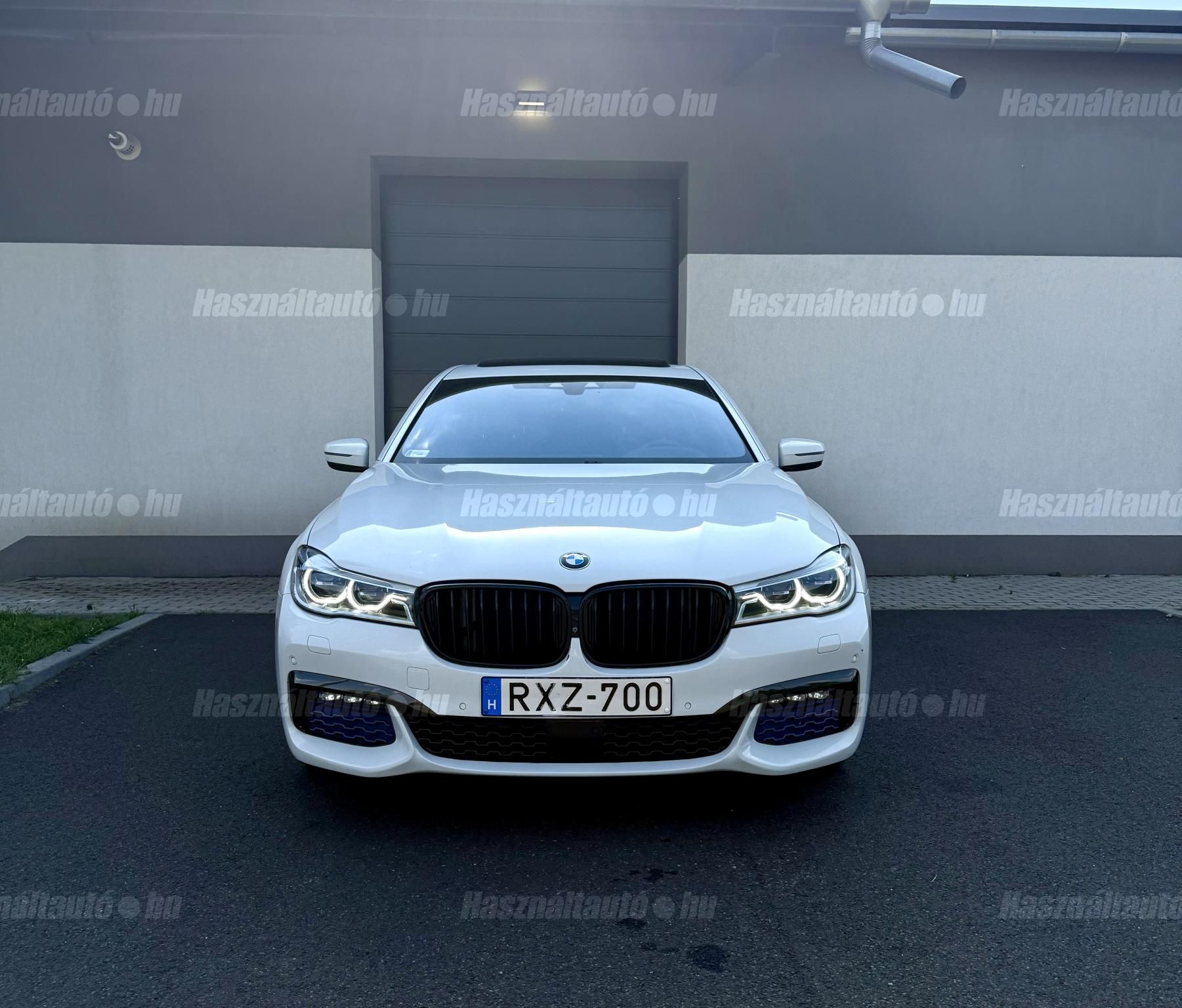 BMW 730 2016 - 1