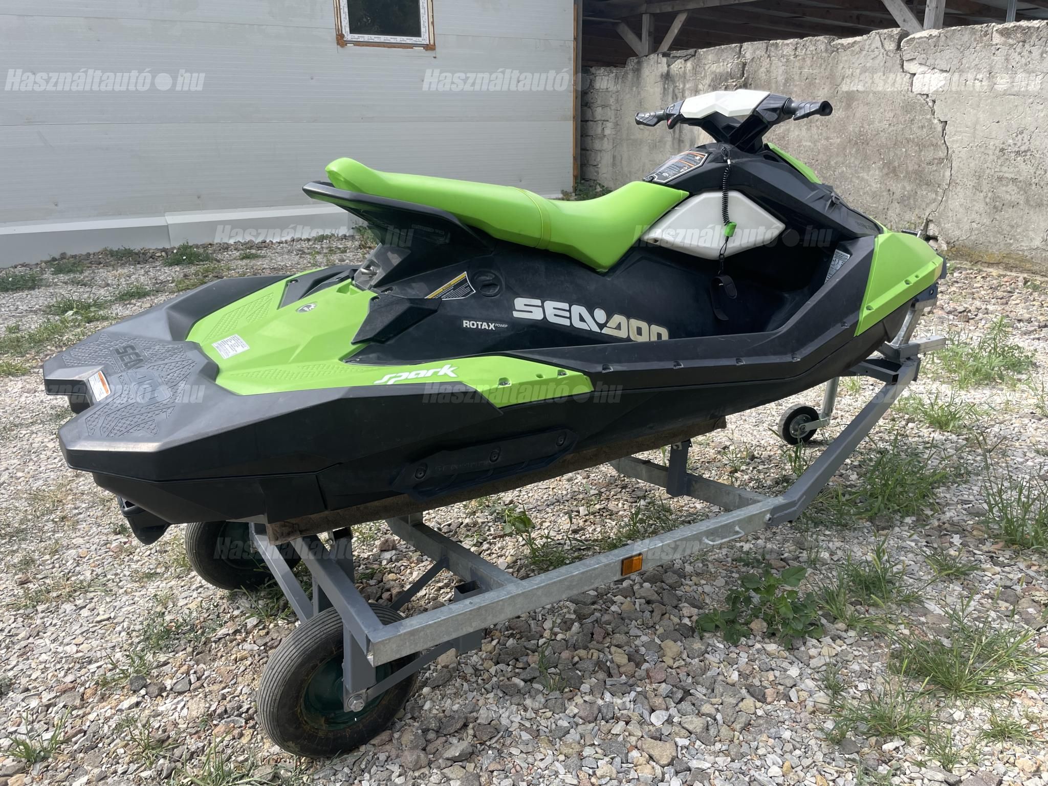 SEA-DOO 2017/5 - 1