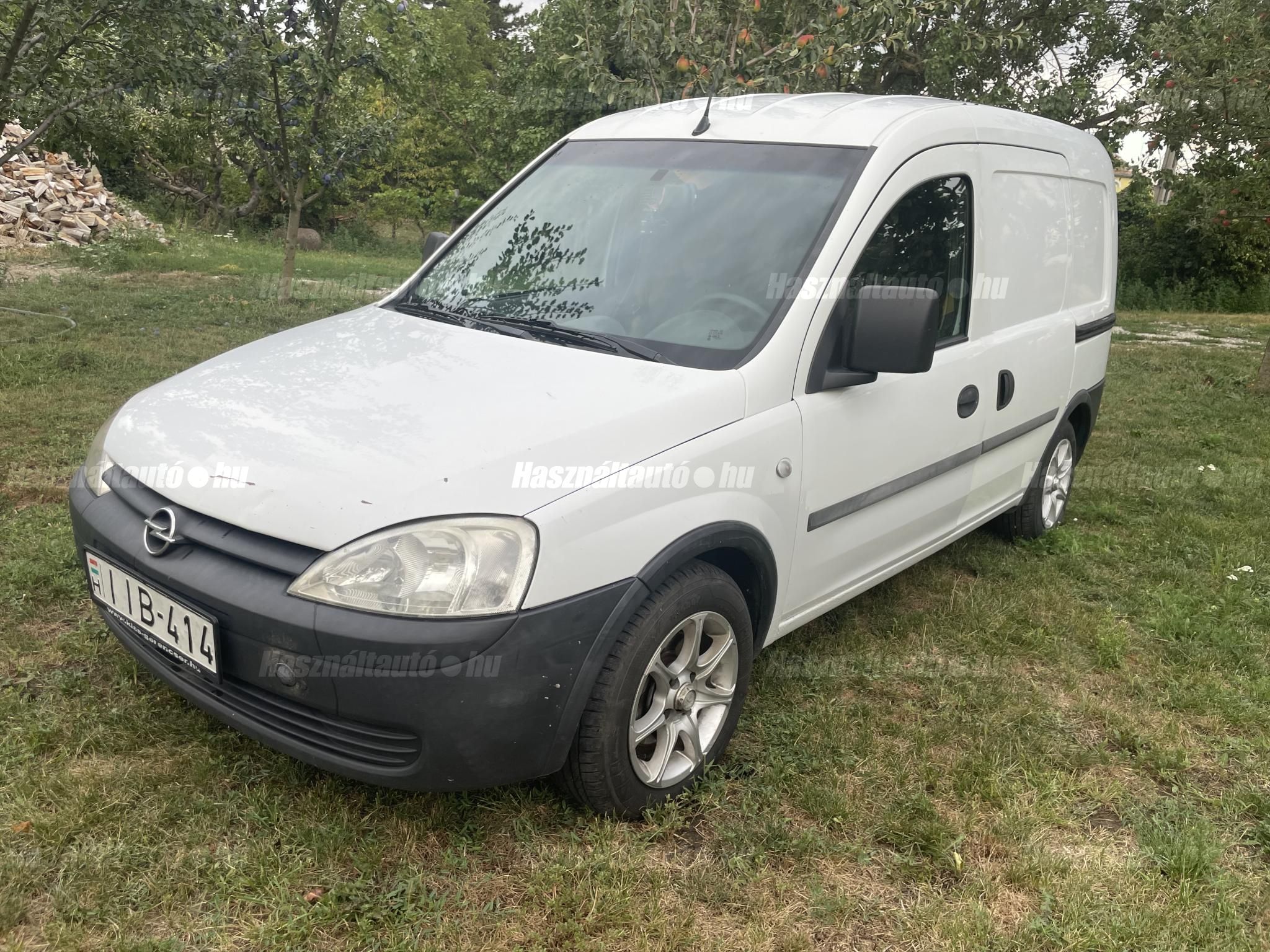 OPEL COMBO 2002/9 - 1
