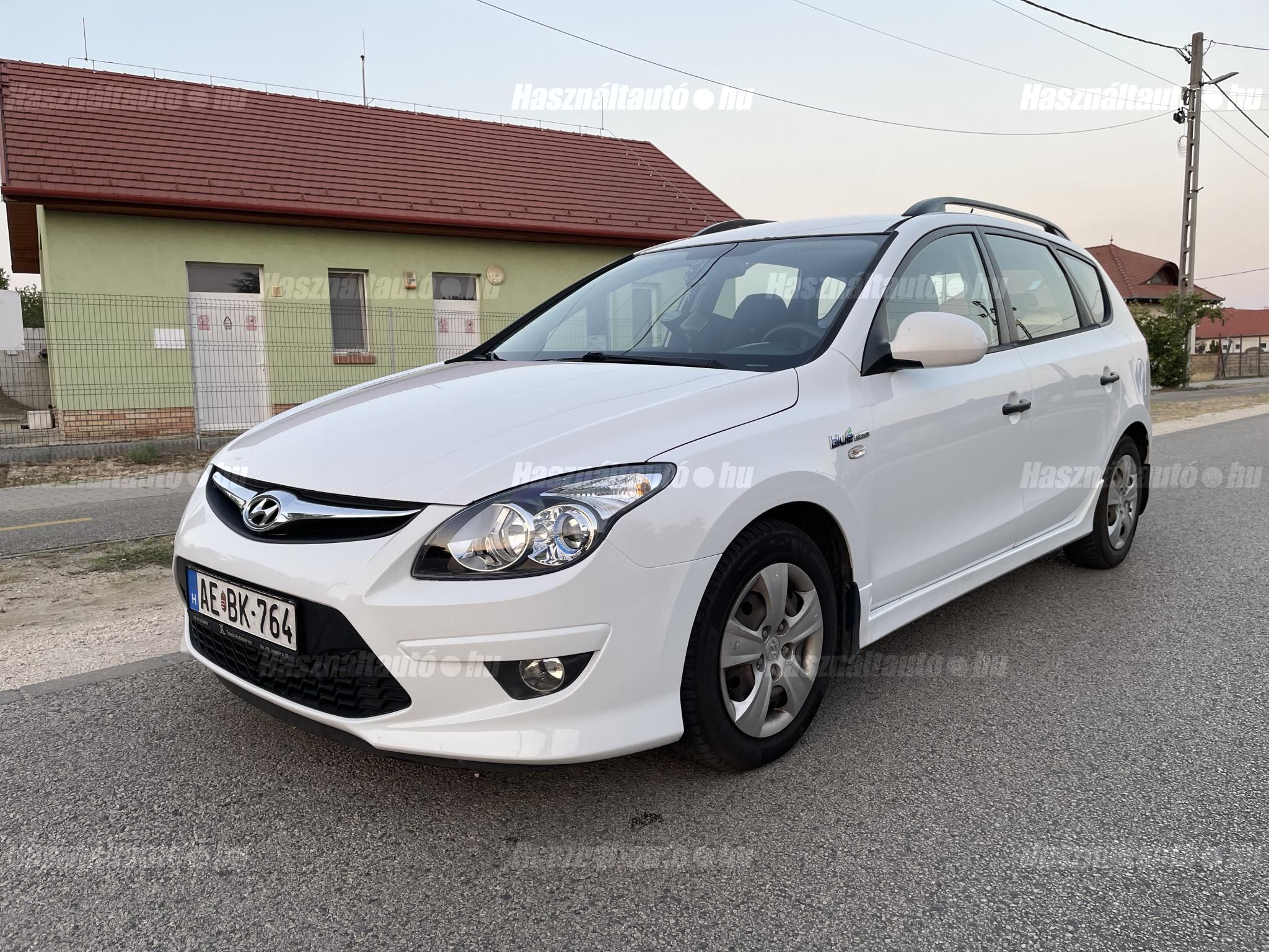 HYUNDAI I30 2011/5 - 1