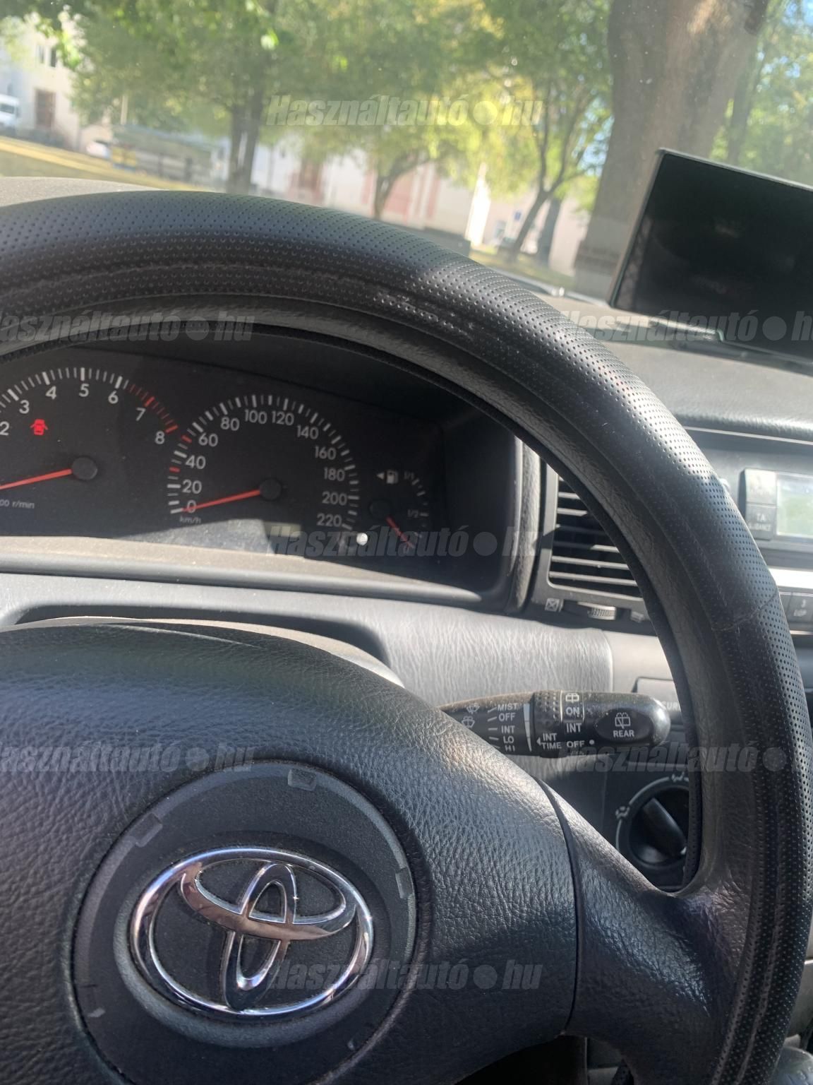 TOYOTA COROLLA 2004/3 - 1