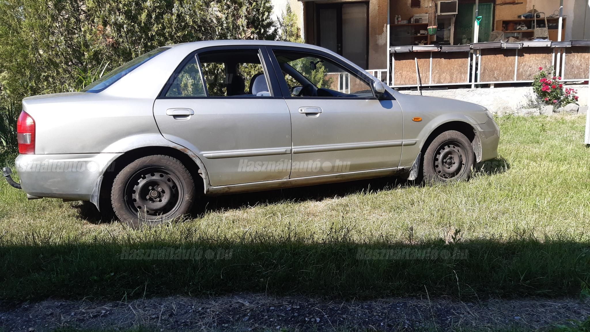 MAZDA 323 2003/6 - 1