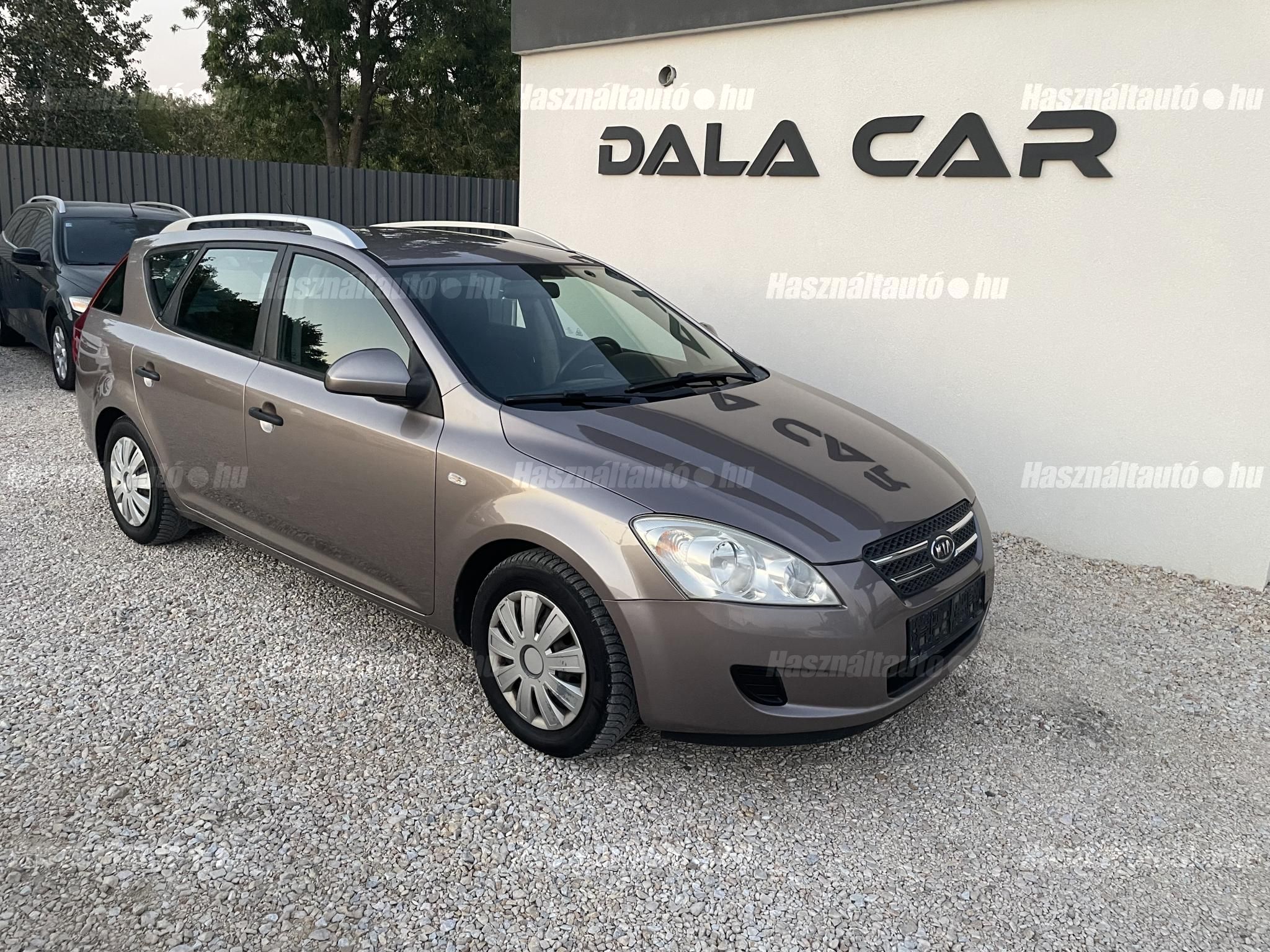 KIA CEE'D 2008/6 - 1