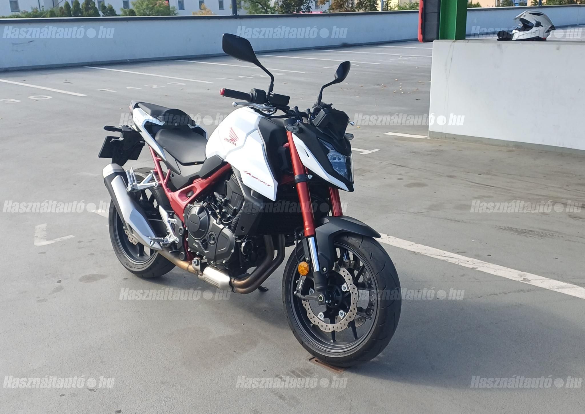 HONDA CB 750 HORNET 2023/4 - 1