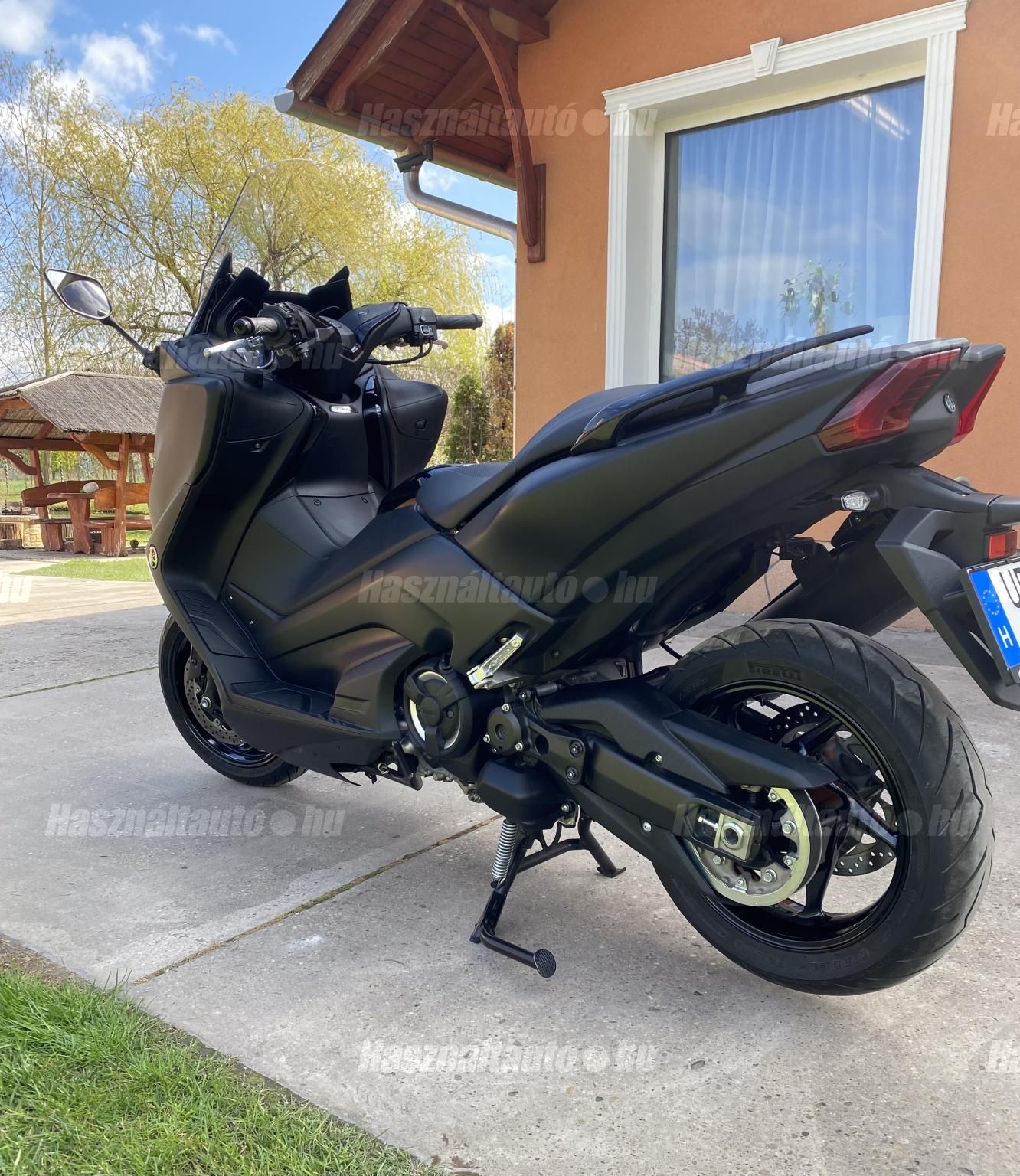 YAMAHA TMAX 2019/10 - 1
