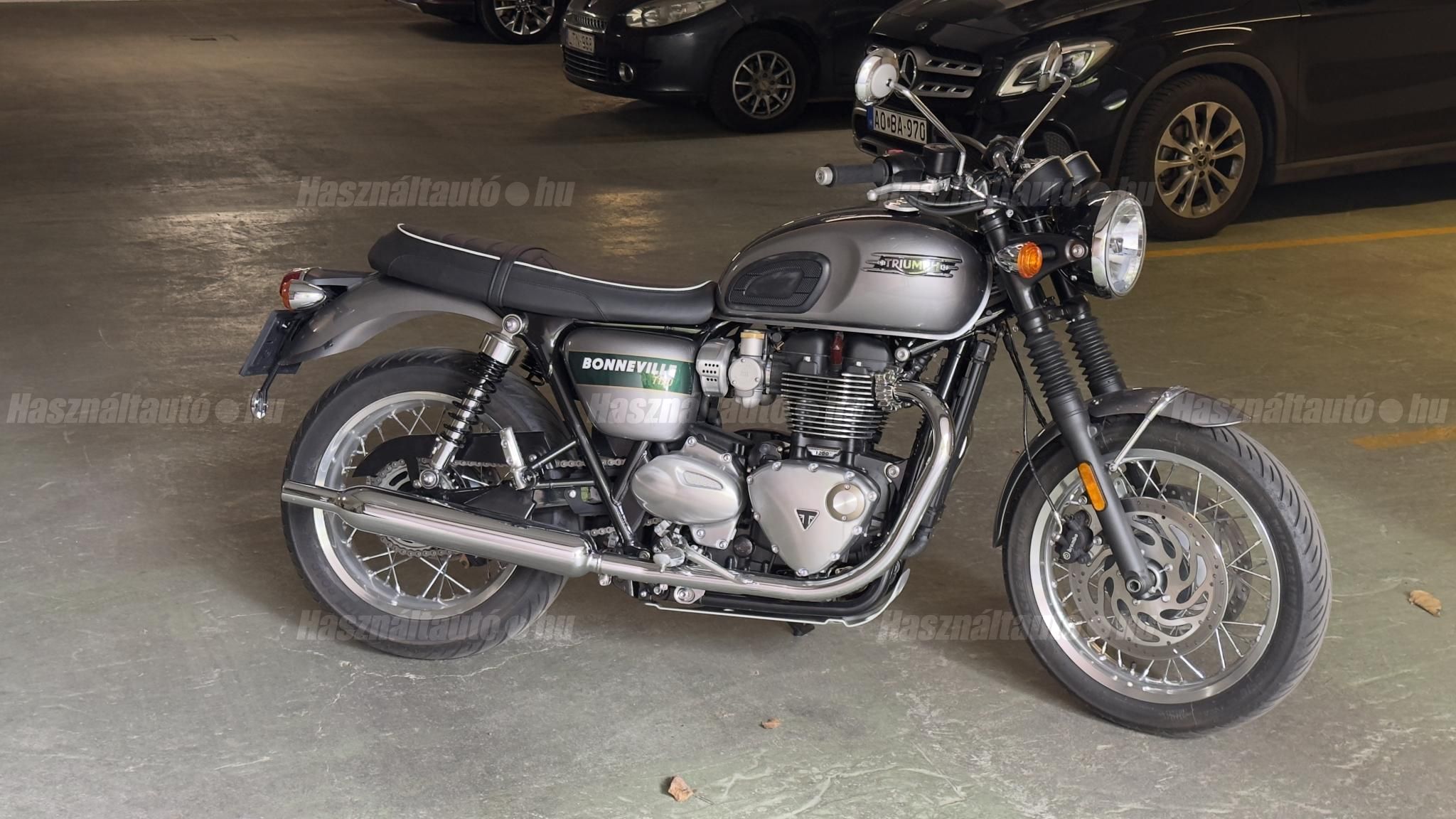 TRIUMPH BONNEVILLE 2022/12 - 1