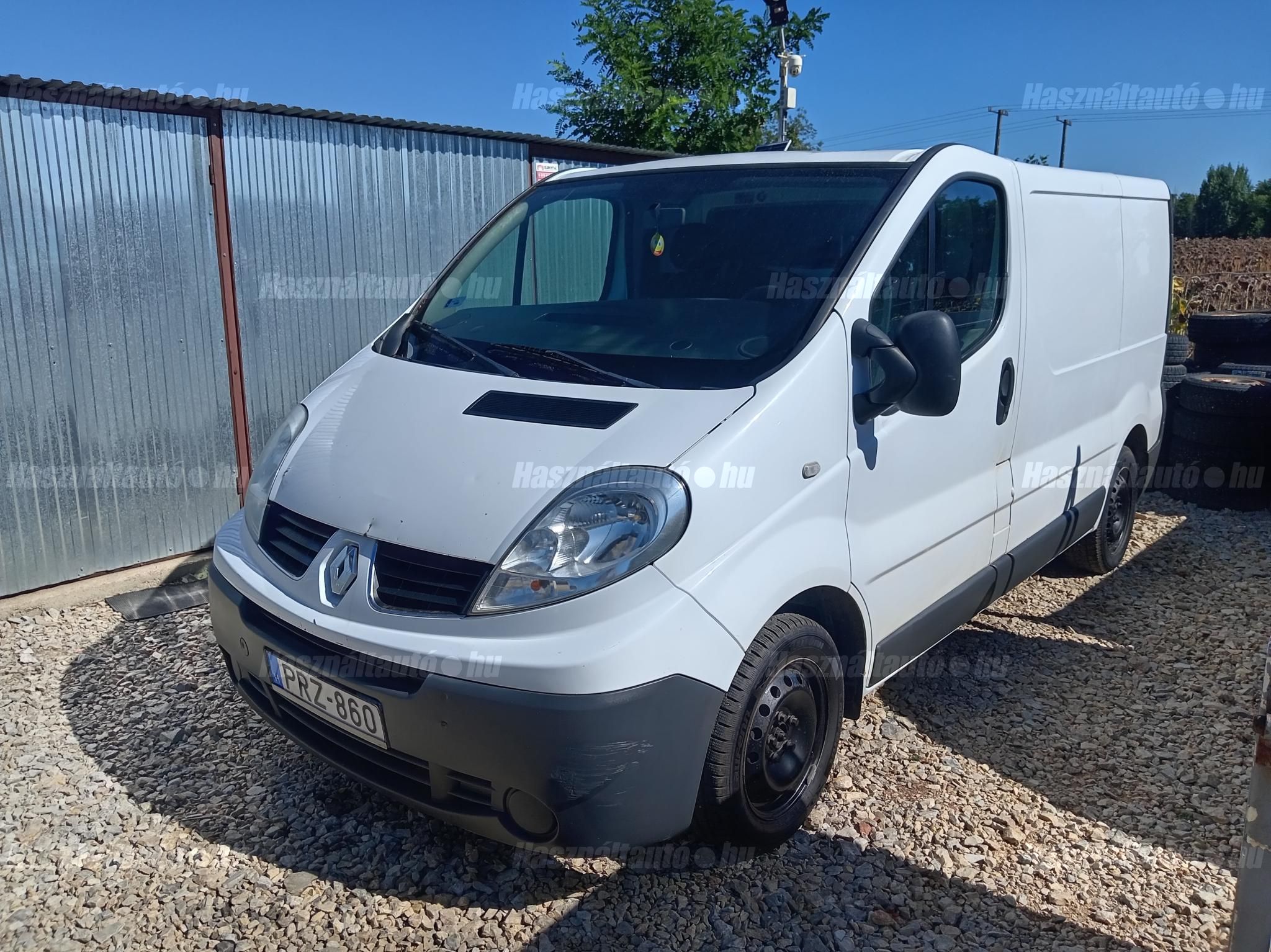RENAULT TRAFIC 2010/1 - 1