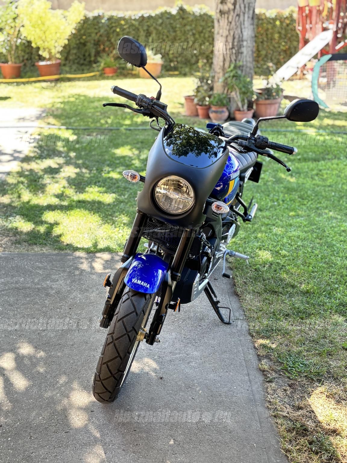 YAMAHA XSR 2023/8 - 1