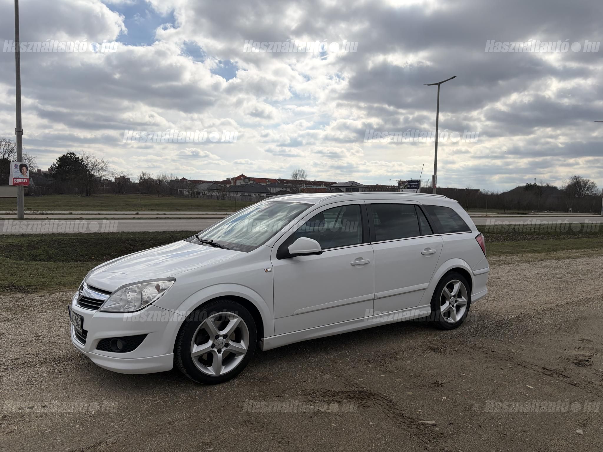 OPEL ASTRA H 2010/5 - 1