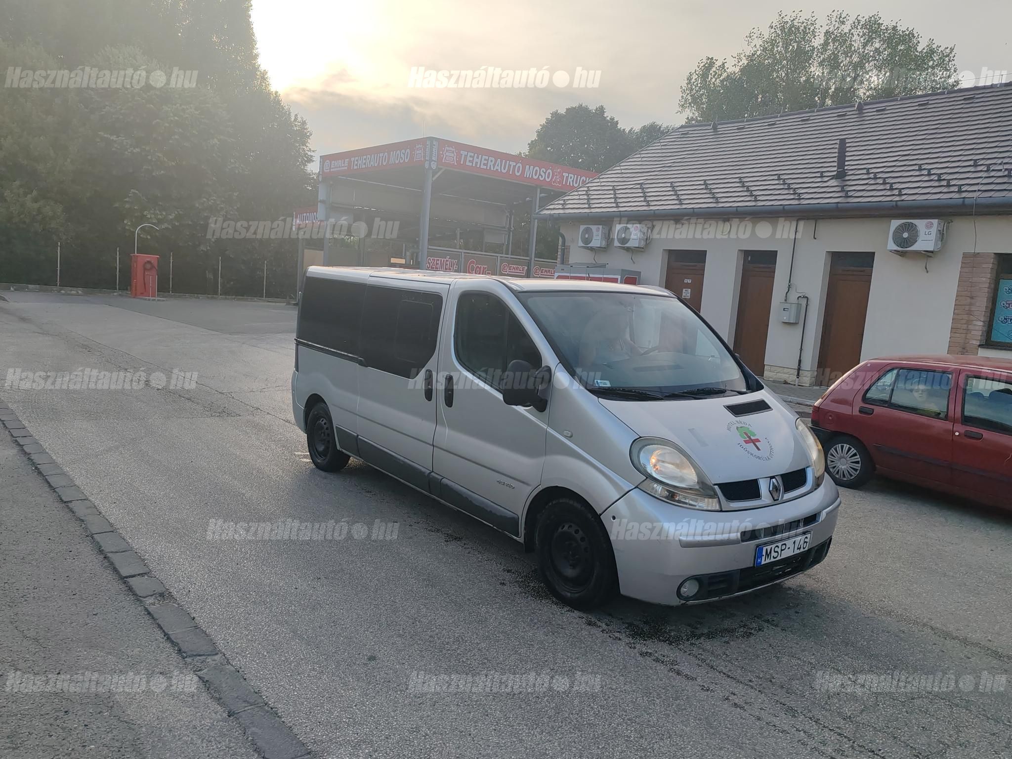 RENAULT TRAFIC 2003 - 1