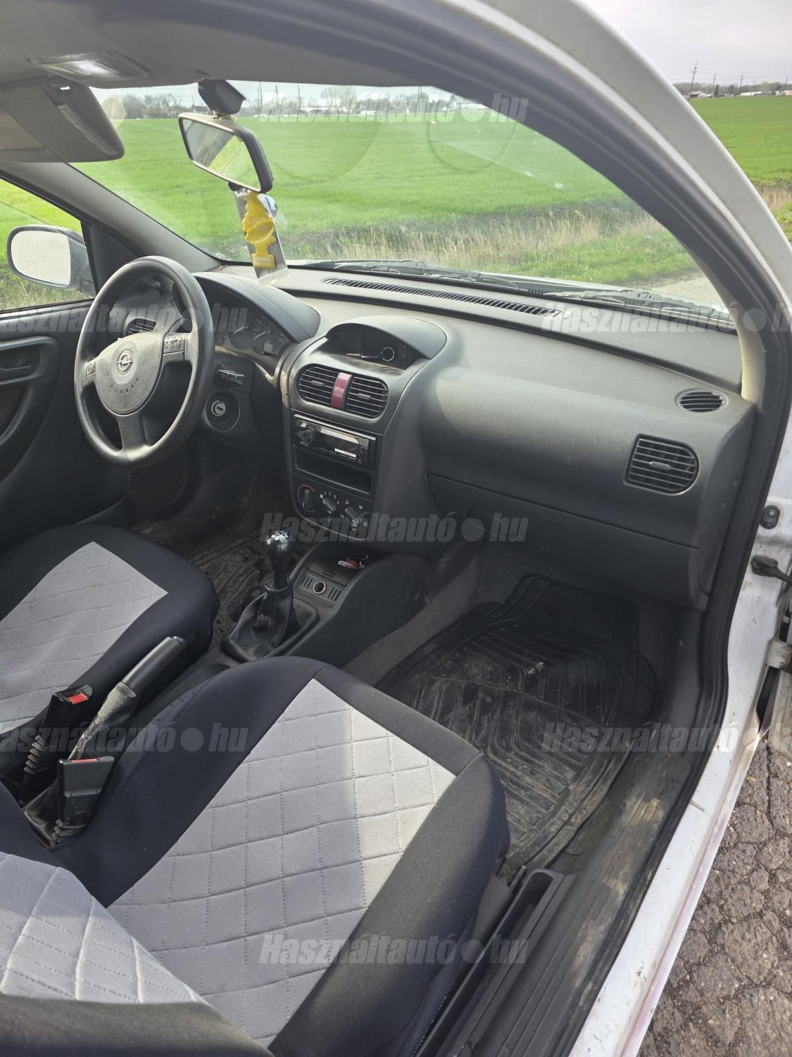 OPEL CORSA C 2002/2 - 1