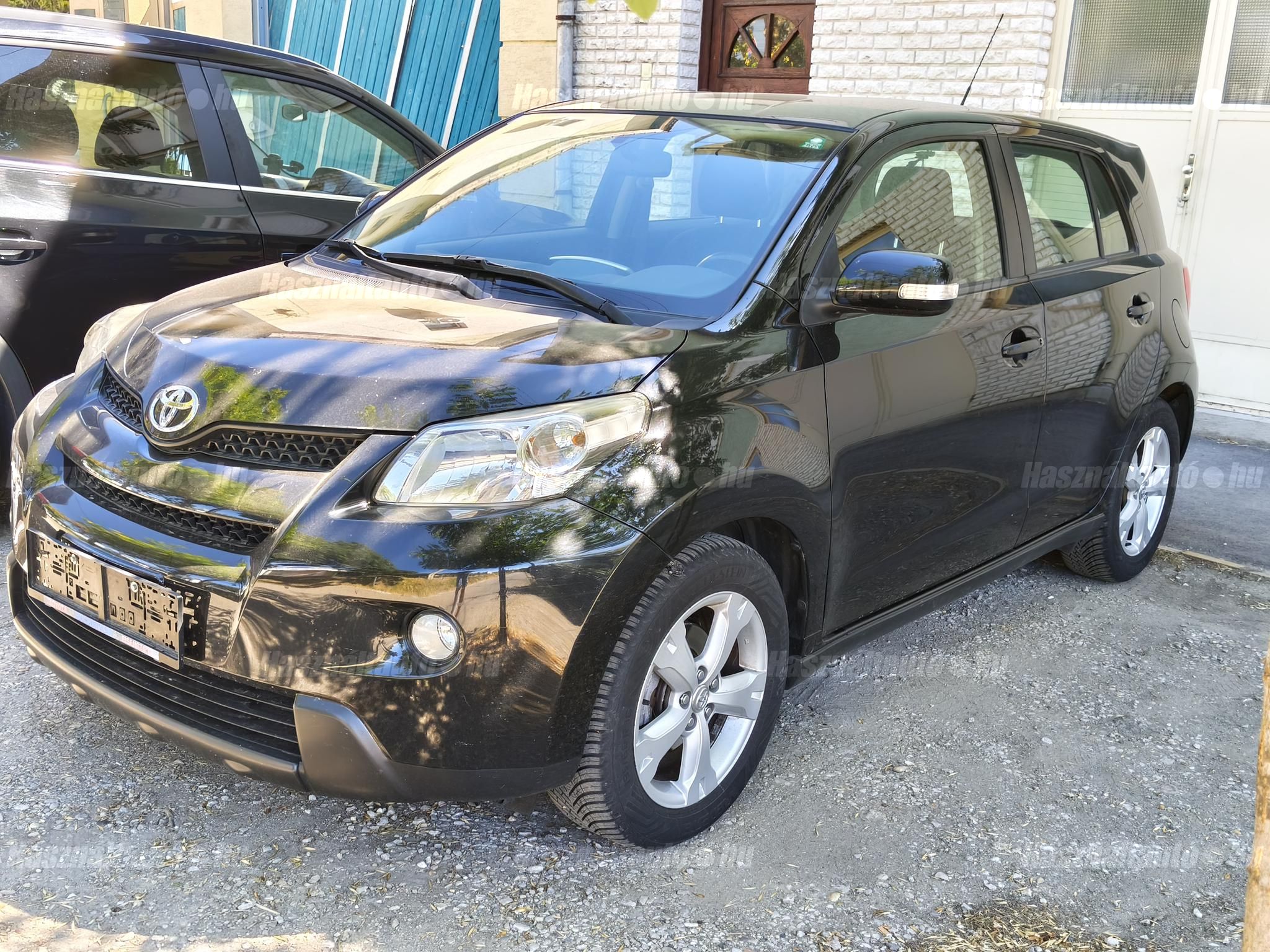 TOYOTA URBAN CRUISER 2010/2 - 1