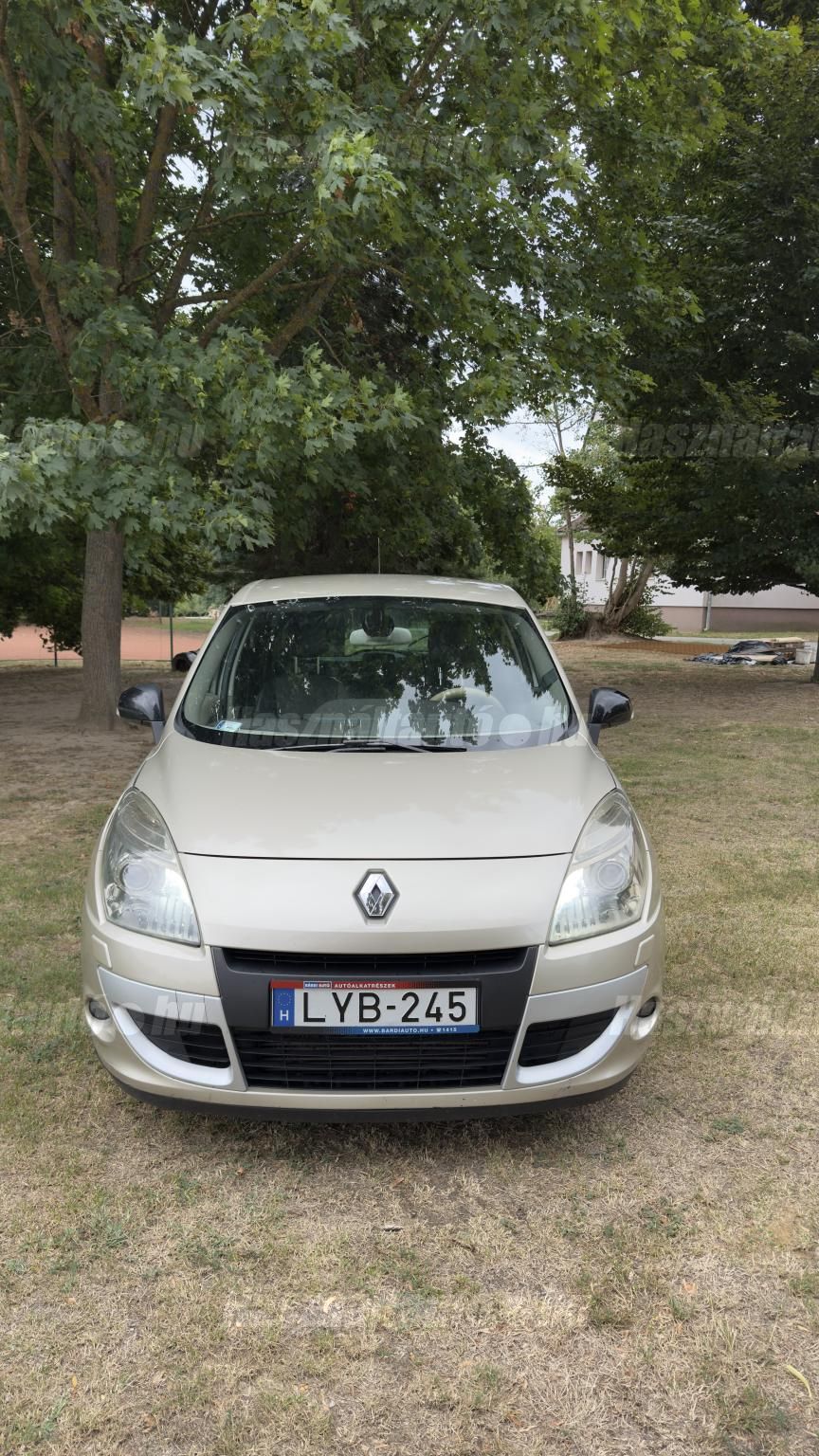 RENAULT SCENIC 2011/9 - 1
