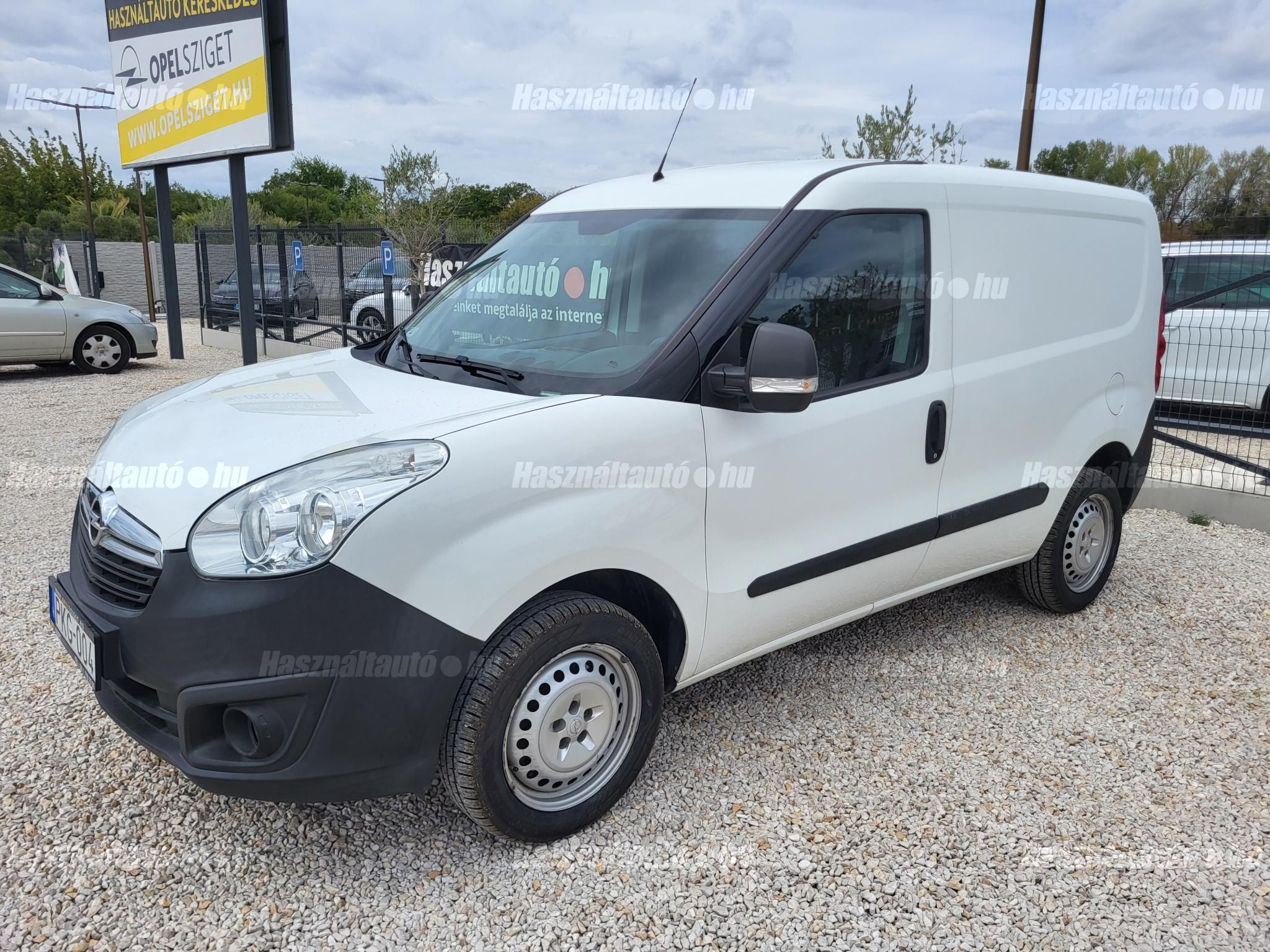 OPEL COMBO 2017/11 - 1