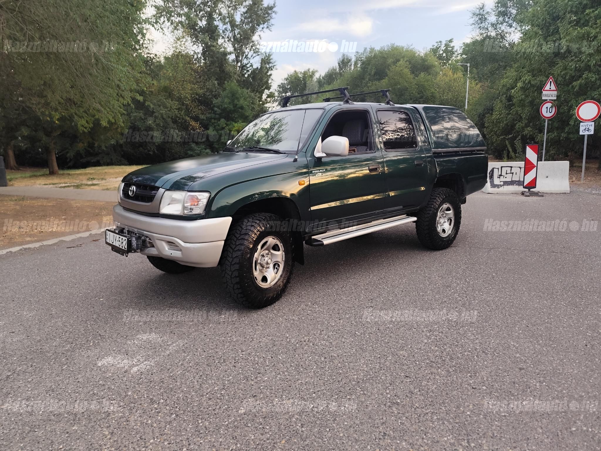 TOYOTA HILUX 2002/11 - 1