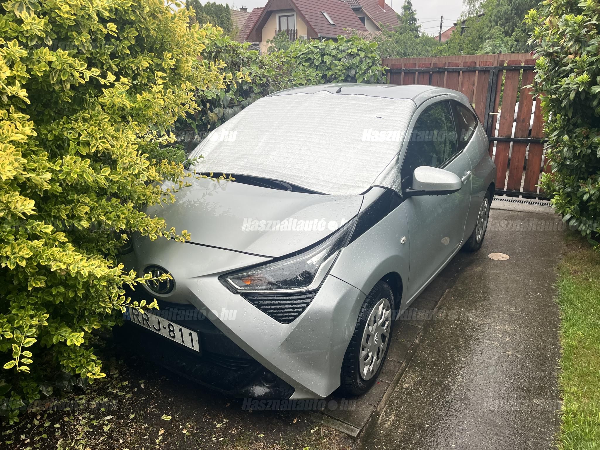 TOYOTA AYGO 2019/10 - 1