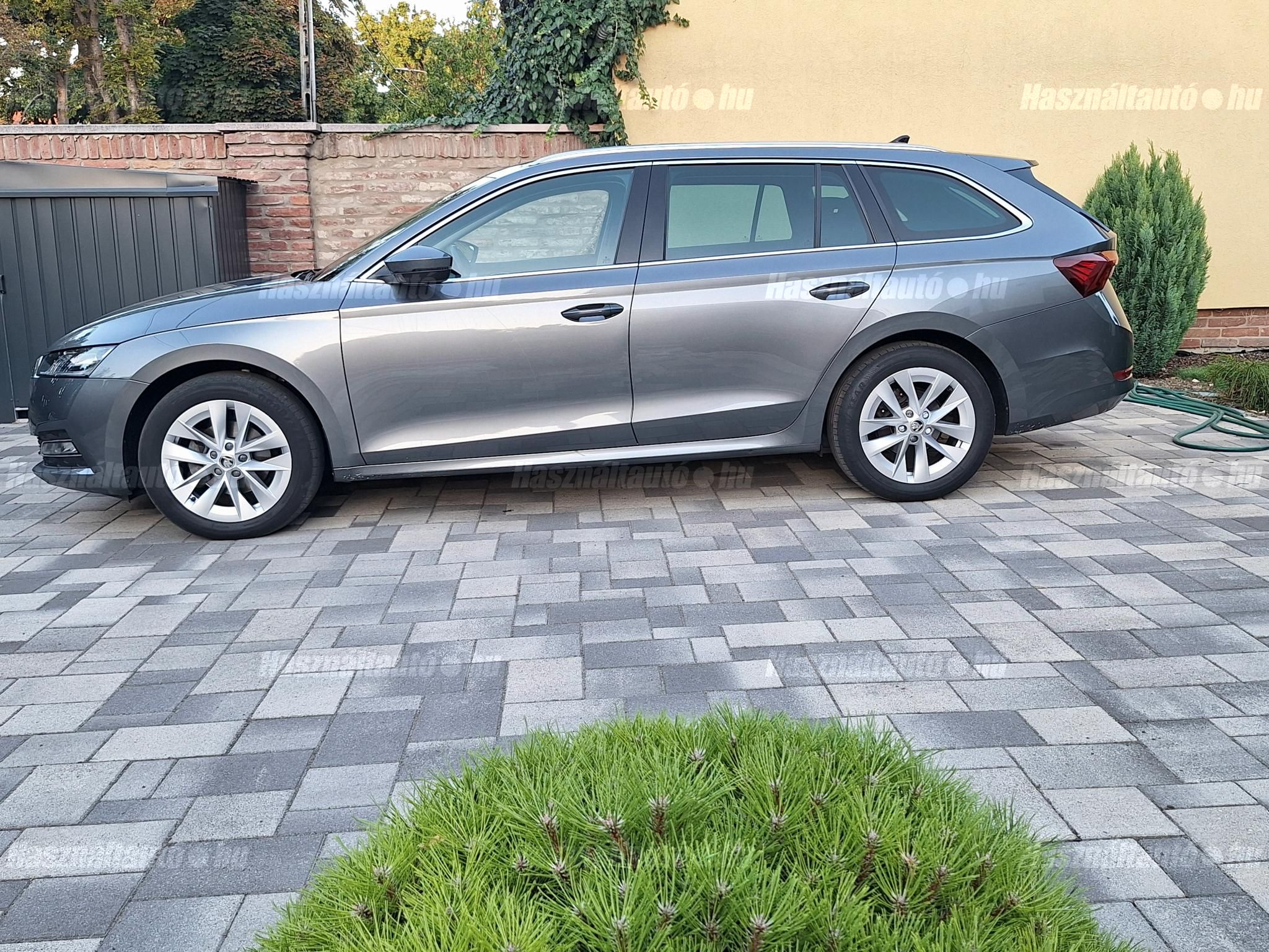 SKODA OCTAVIA 2023/7 - 1