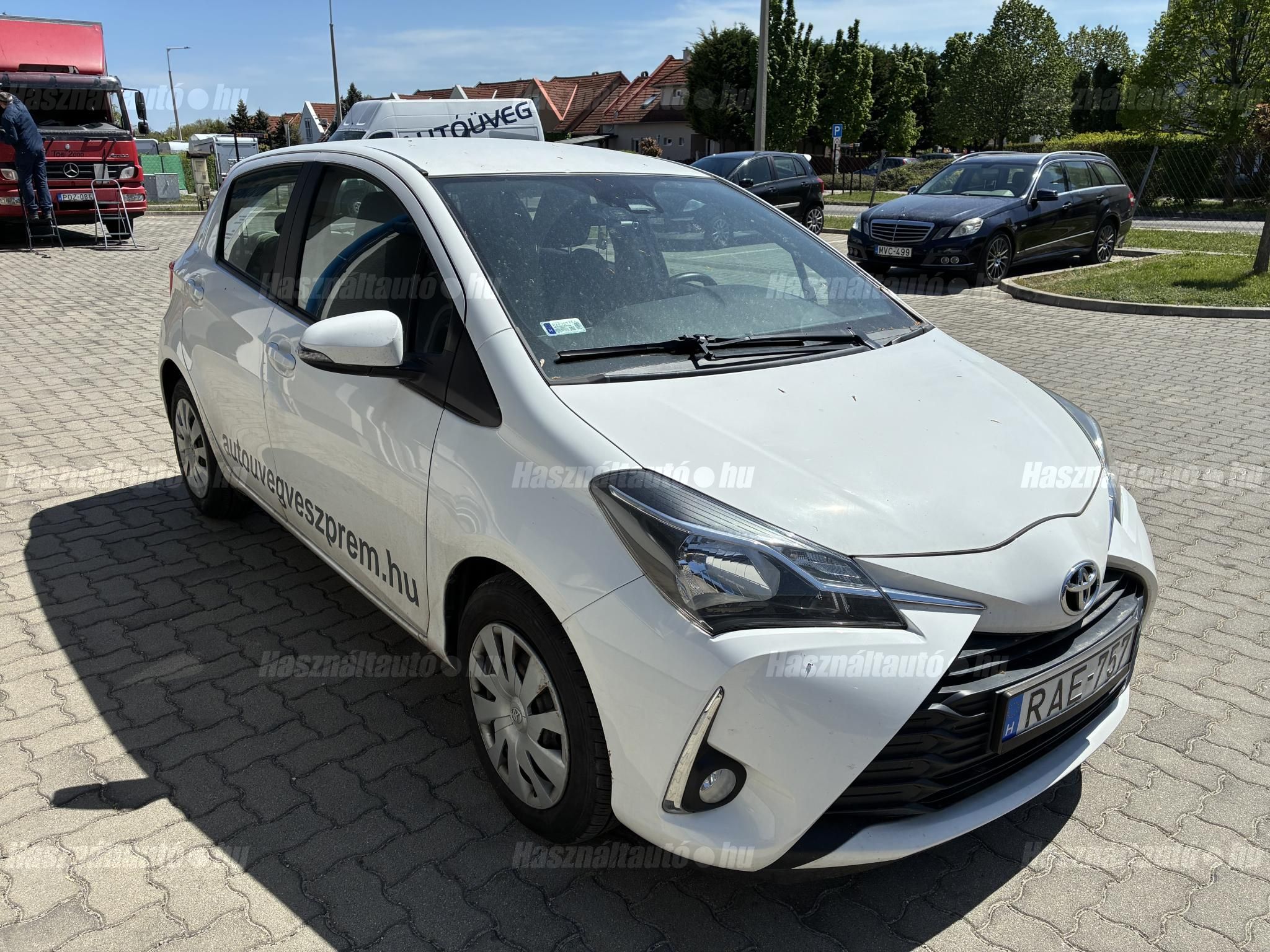 TOYOTA YARIS 2018 - 1