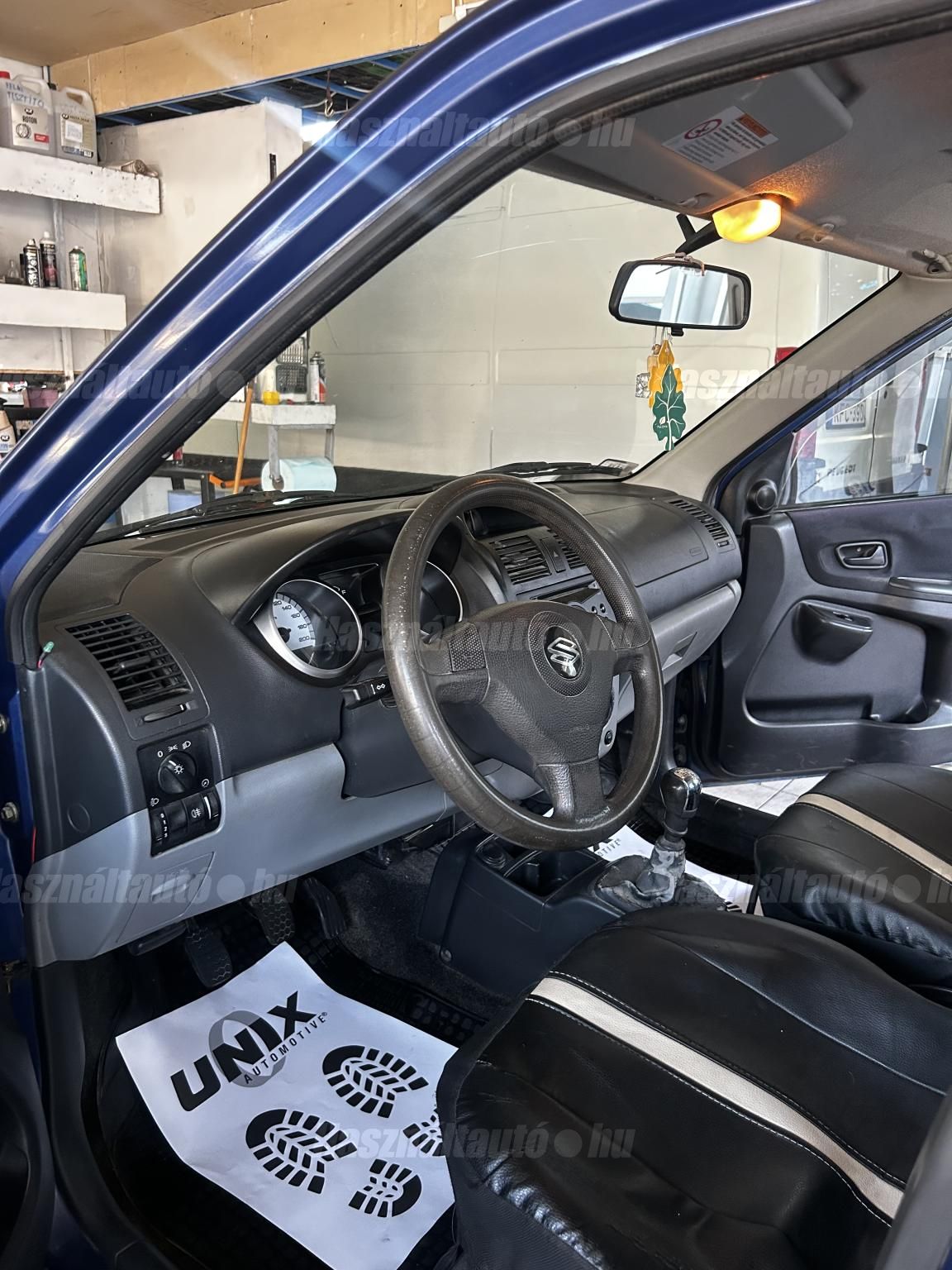 SUZUKI IGNIS 2004 - 1