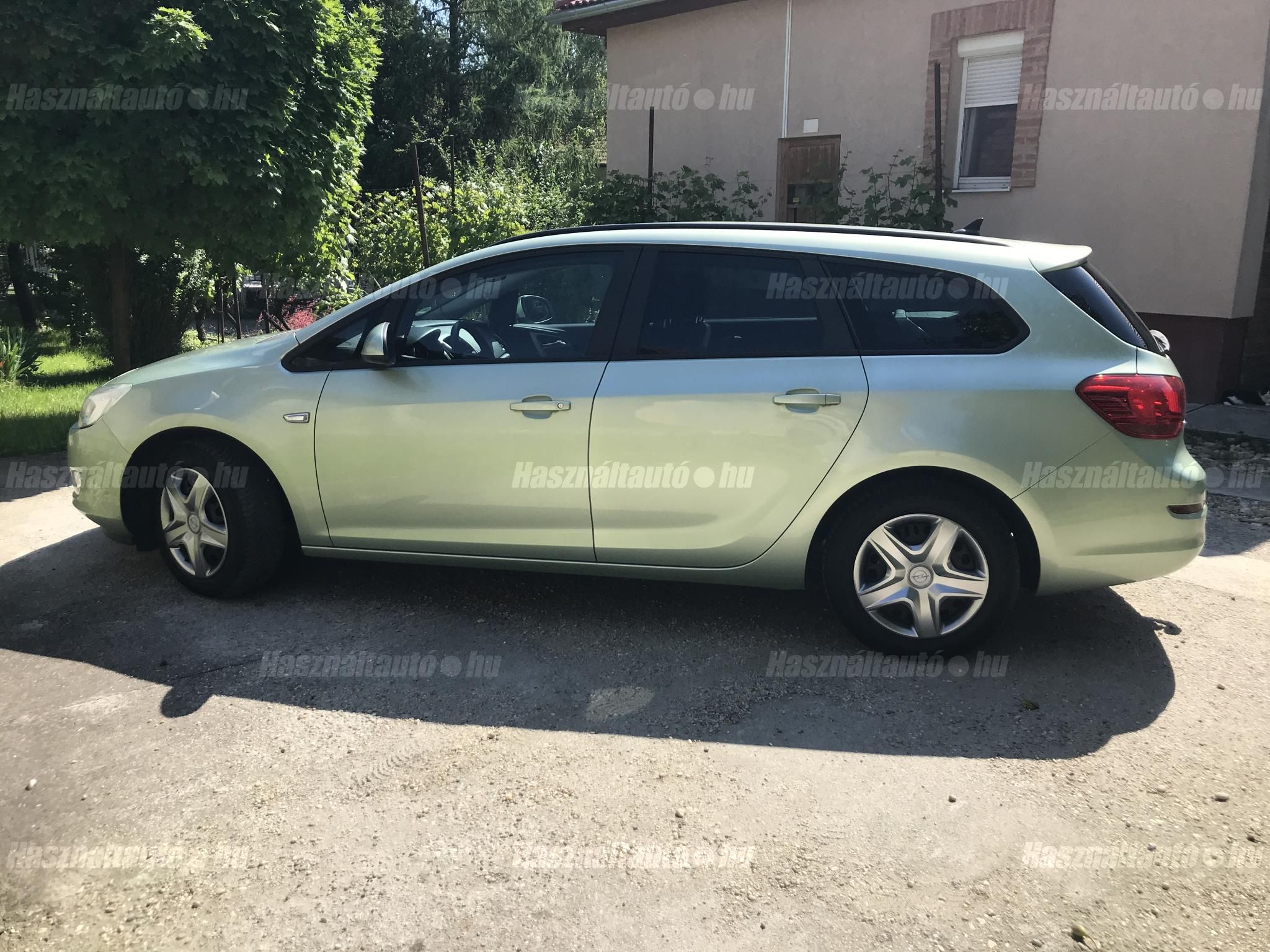 OPEL ASTRA J 2011/3 - 1