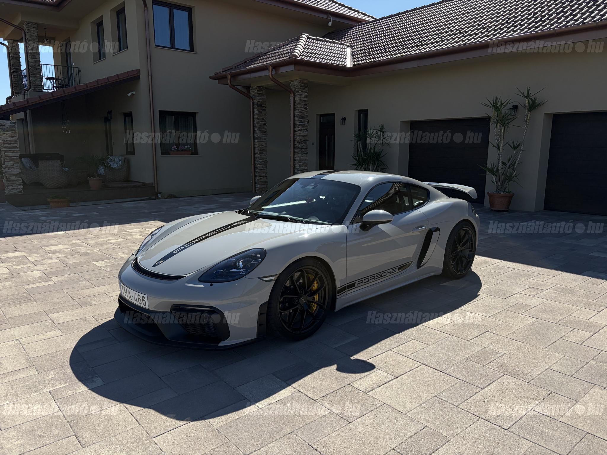 PORSCHE 718 2021/9 - 1