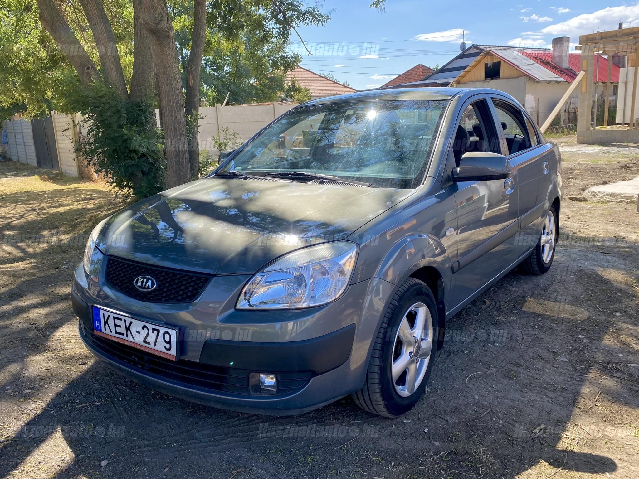 KIA RIO 2007/11 - 1