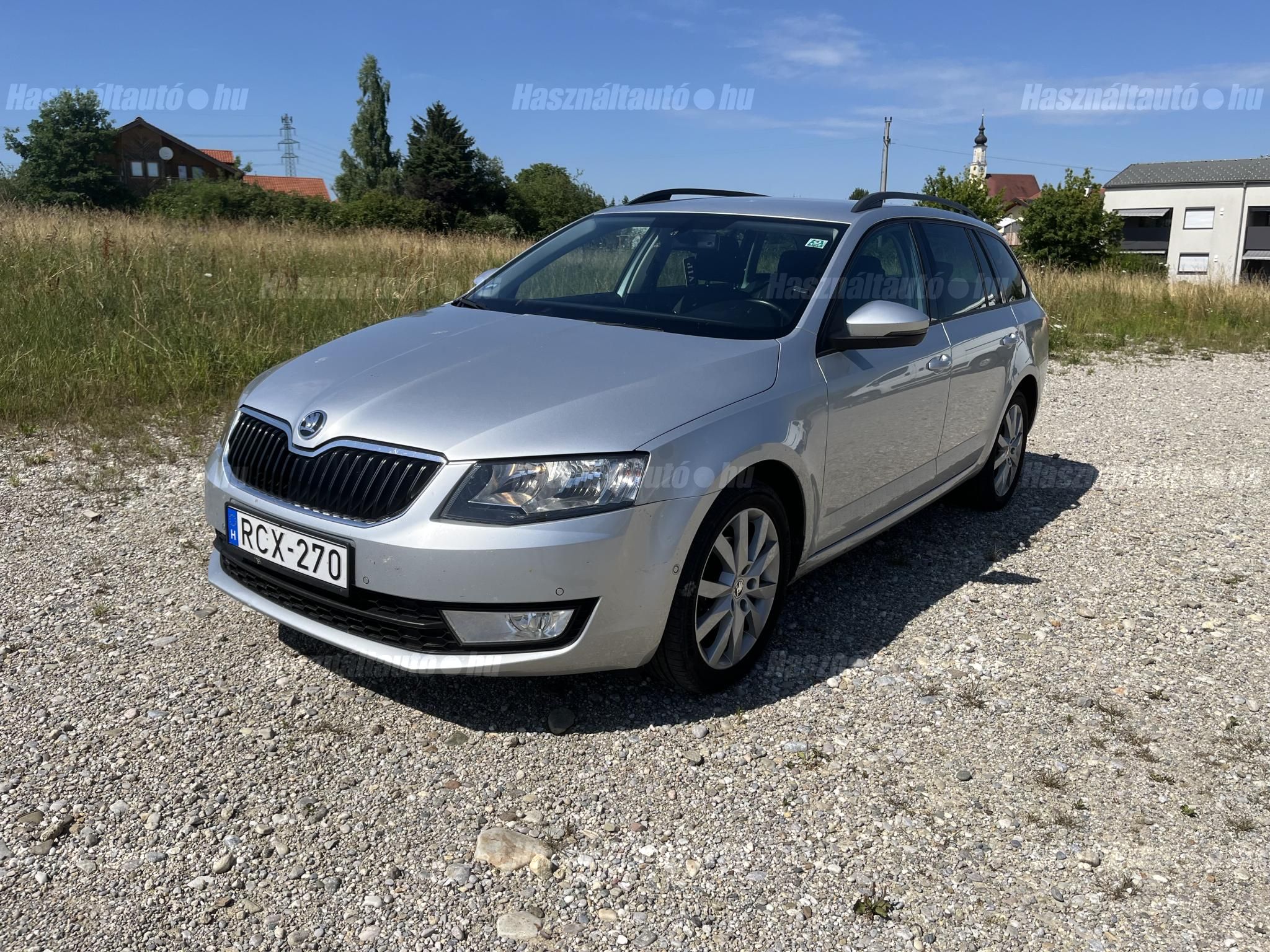 SKODA OCTAVIA 2014/12 - 1