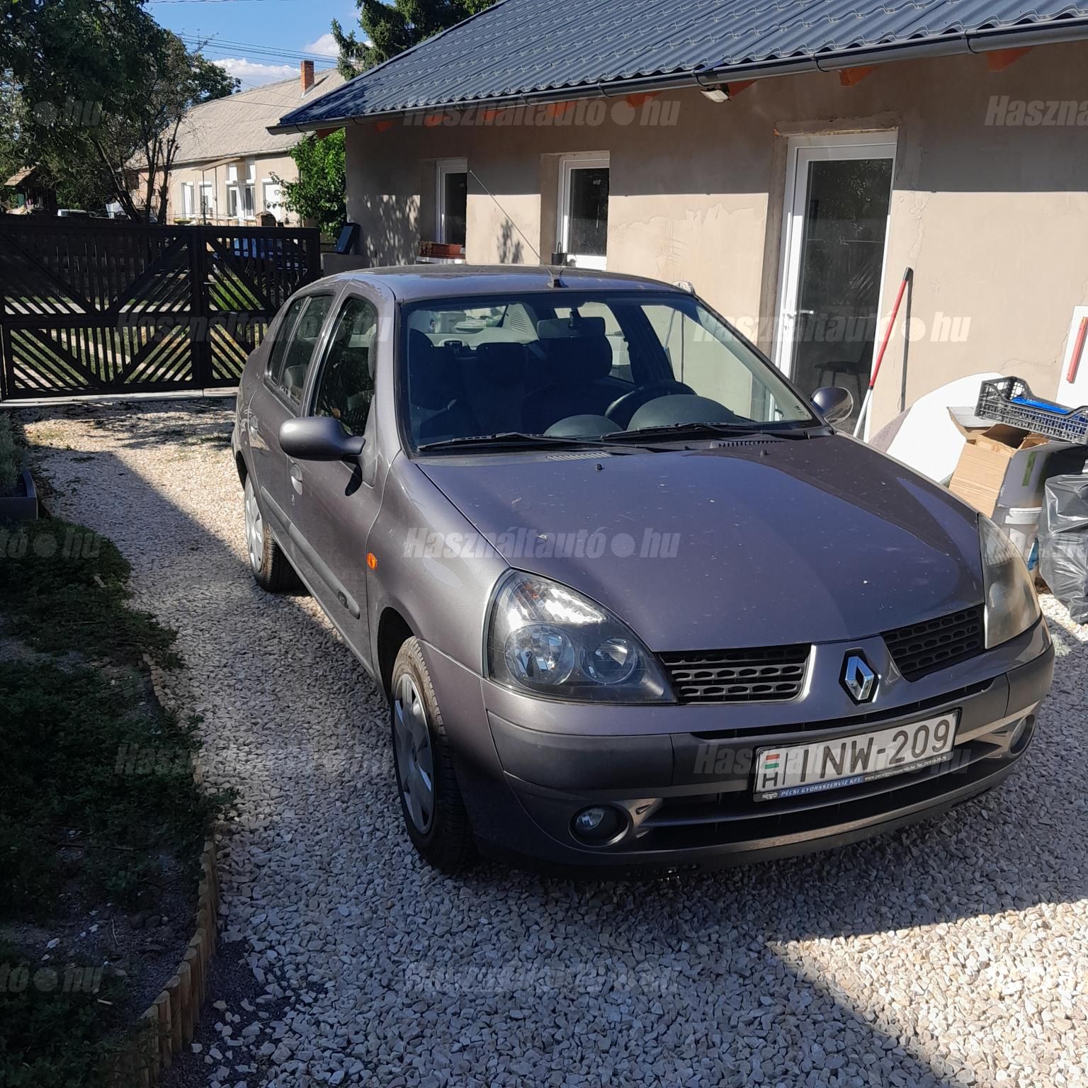 RENAULT THALIA 2003/7 - 1