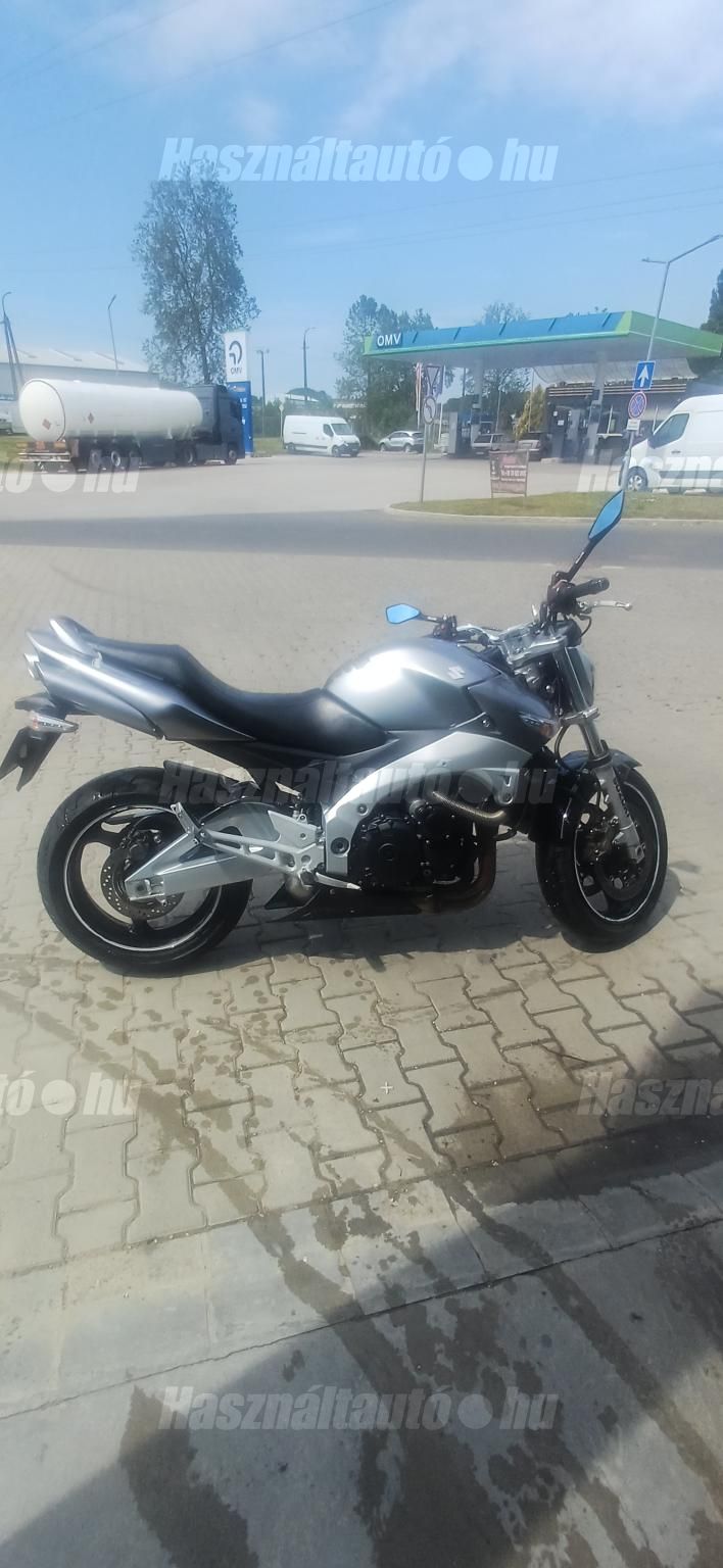 SUZUKI GSR 600 2008/4 - 1