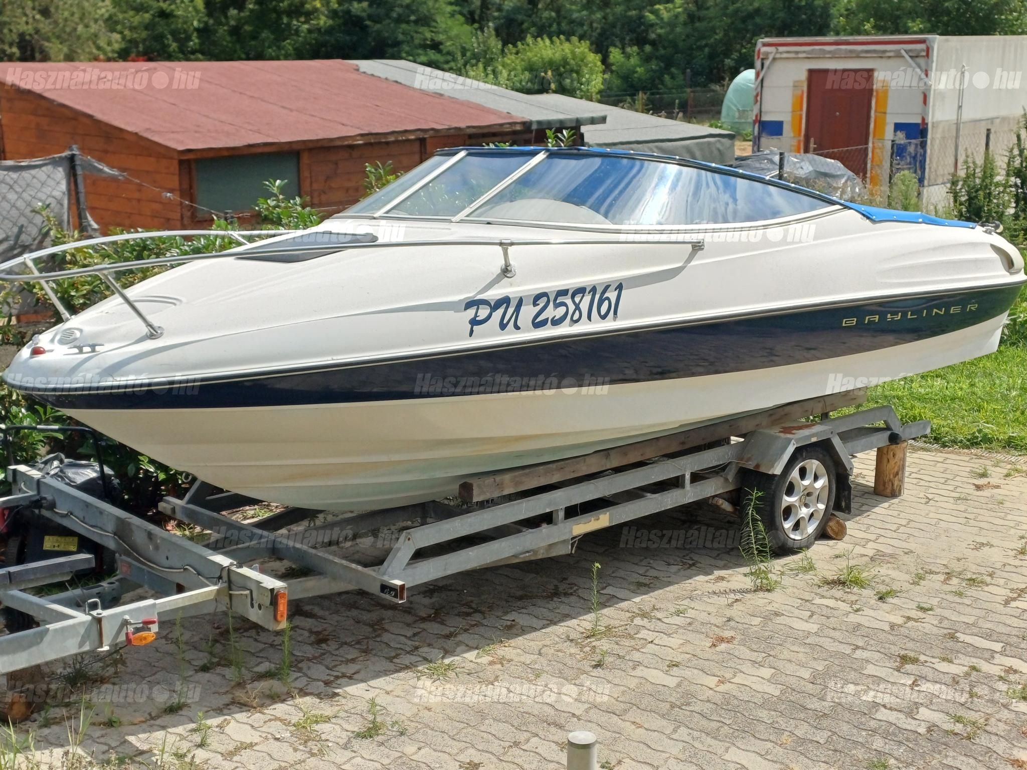 BAYLINER 1999/9 - 1