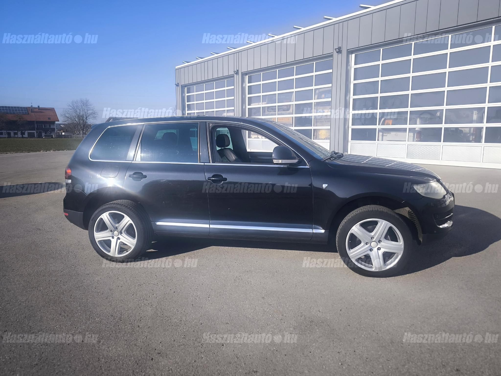 VOLKSWAGEN TOUAREG 2008/8 - 1