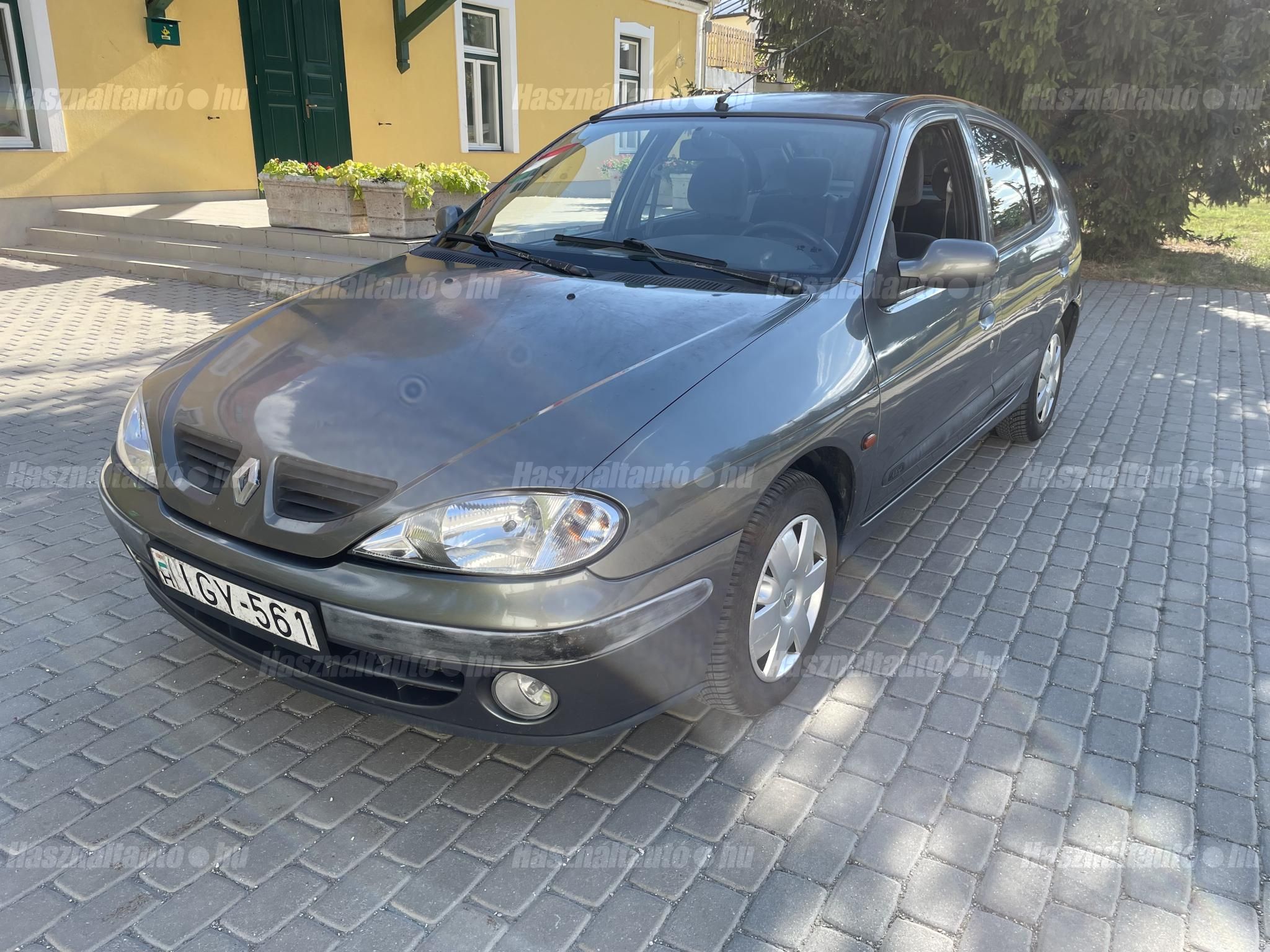 RENAULT MEGANE 2002/11 - 1