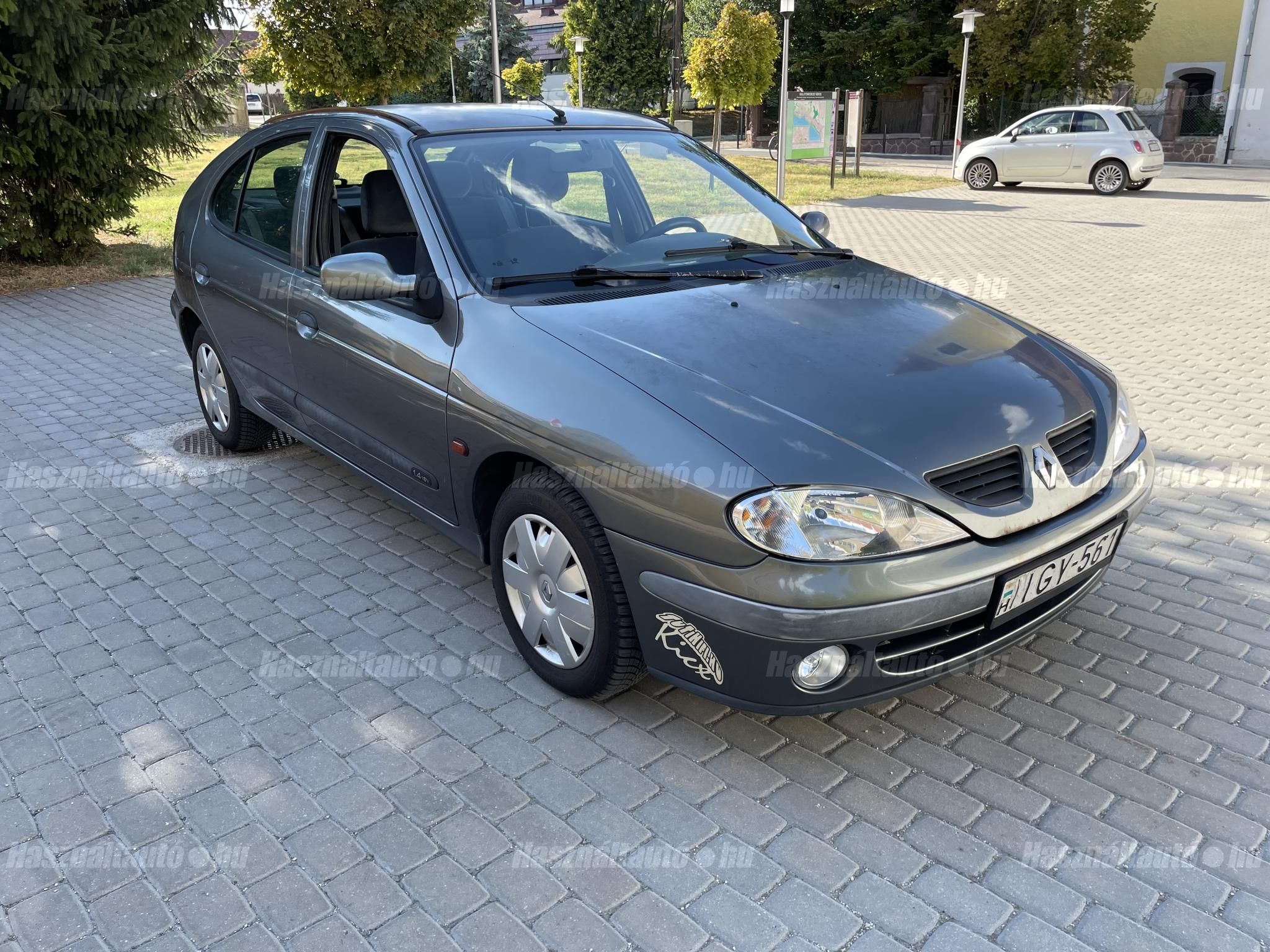 RENAULT MEGANE 2002/11 - 1