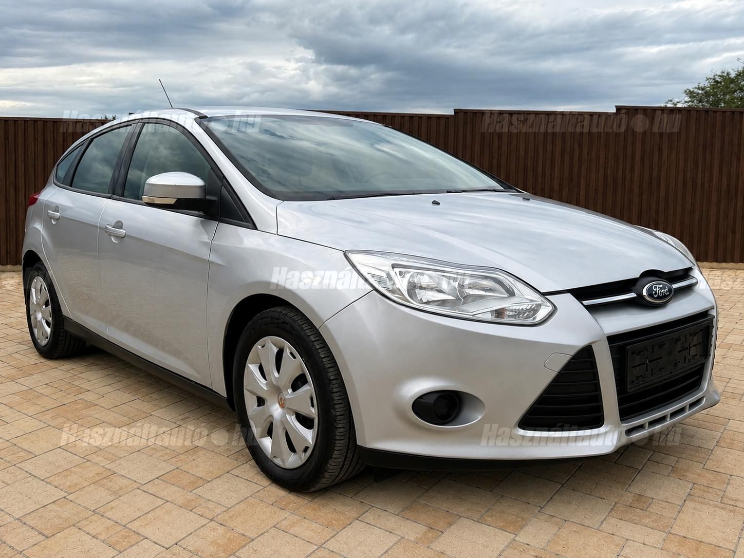FORD FOCUS 2011/9 - 1