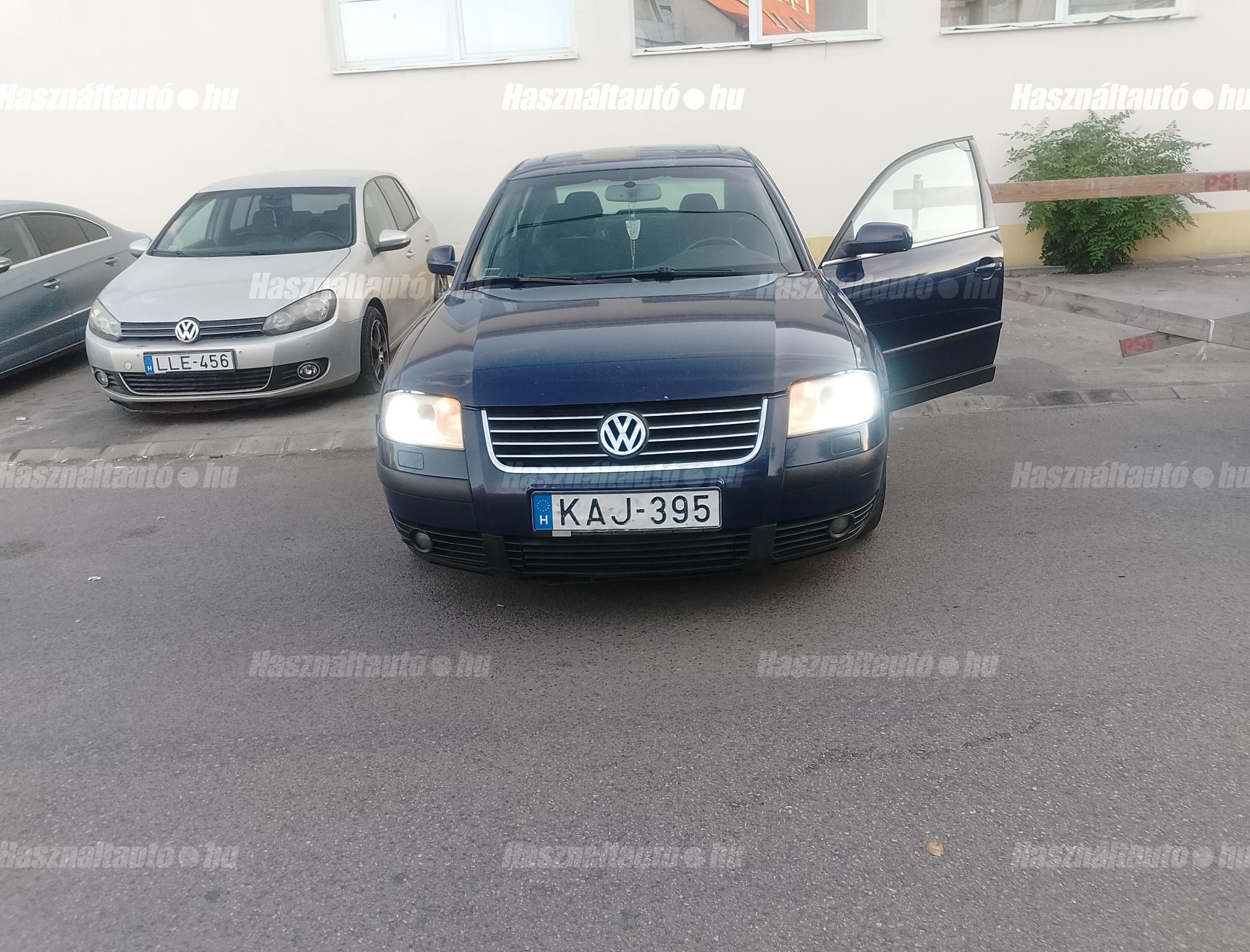 VOLKSWAGEN PASSAT 2003/10 - 1