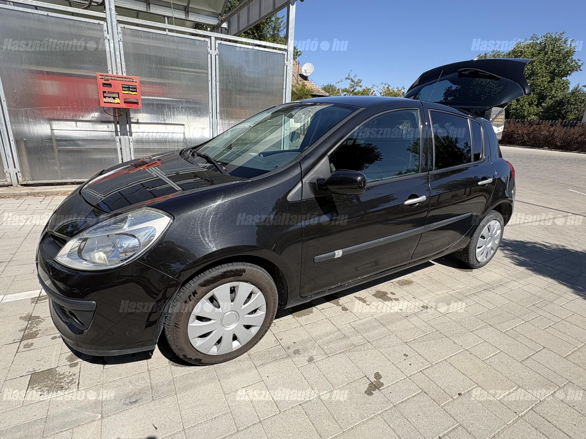RENAULT CLIO 2008/11 - 1