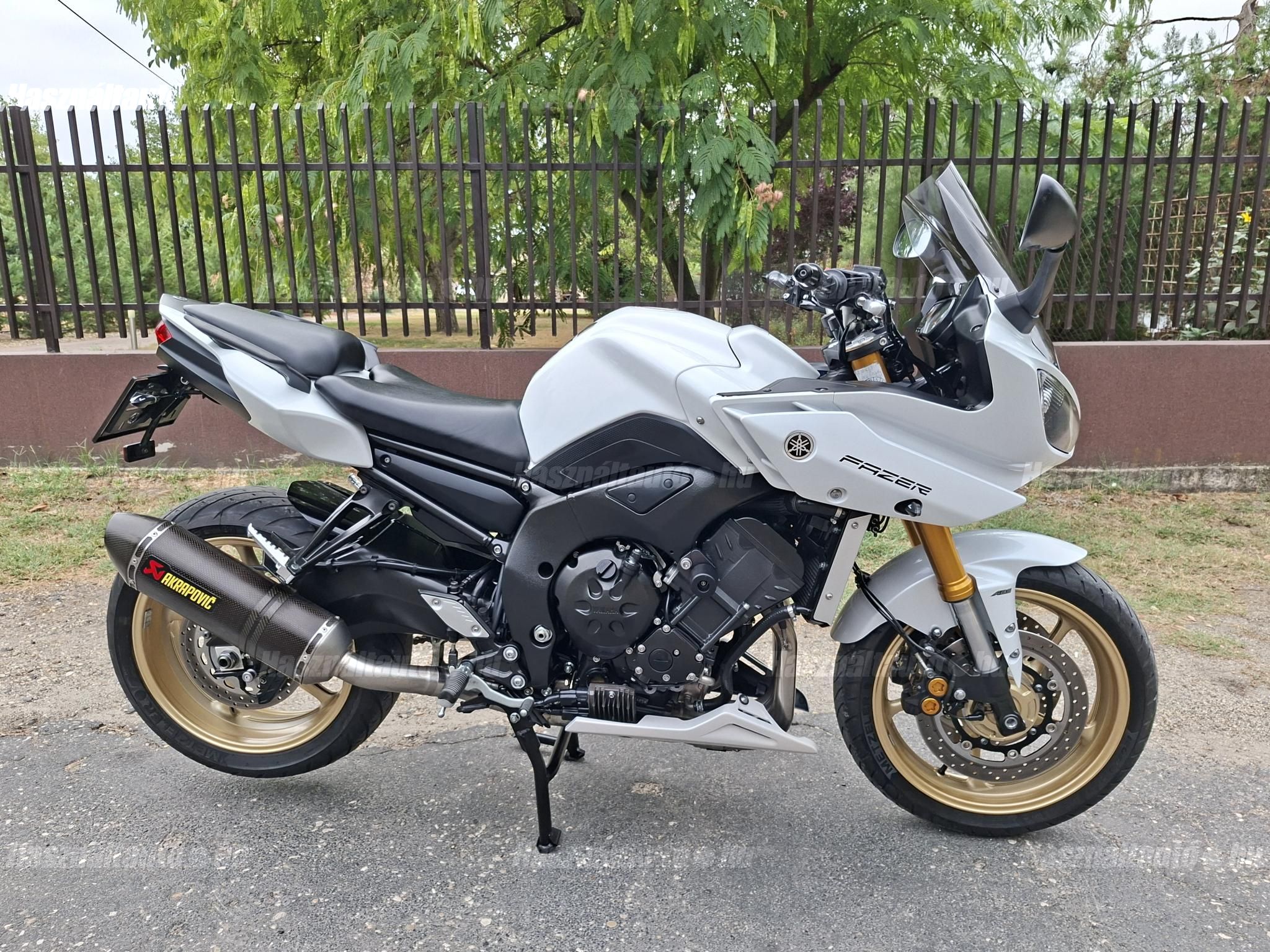 YAMAHA FZ8-S 2011/4 - 1