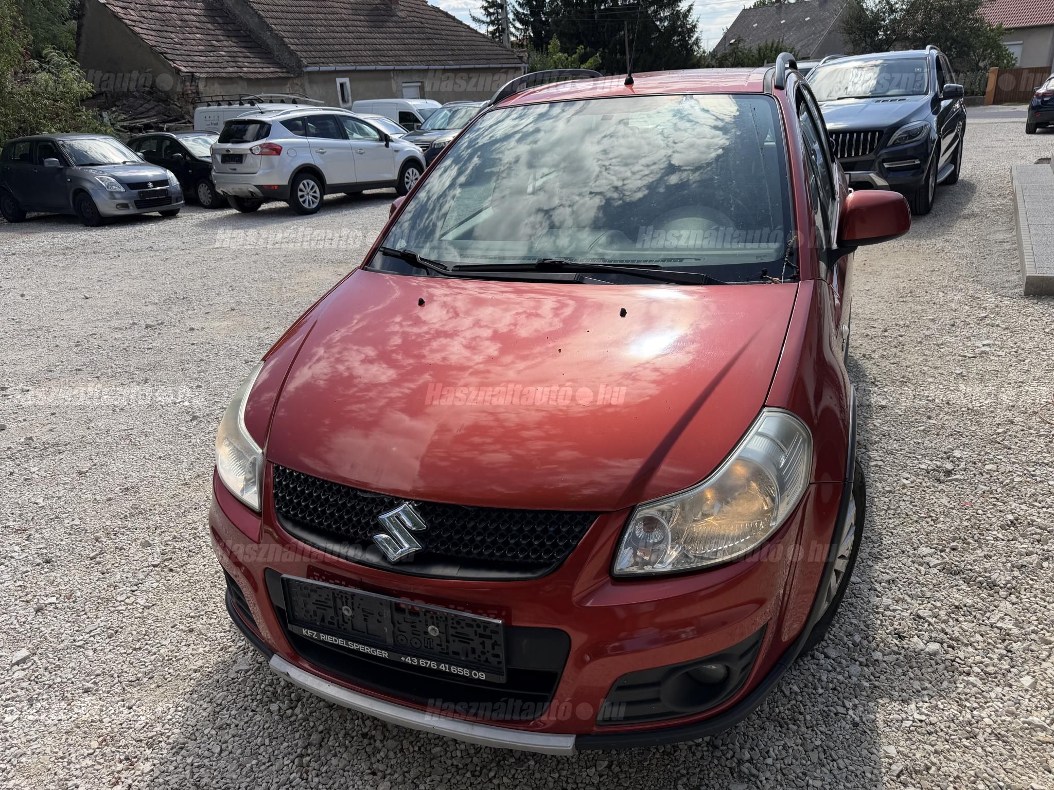 SUZUKI SX4 2010/8 - 1