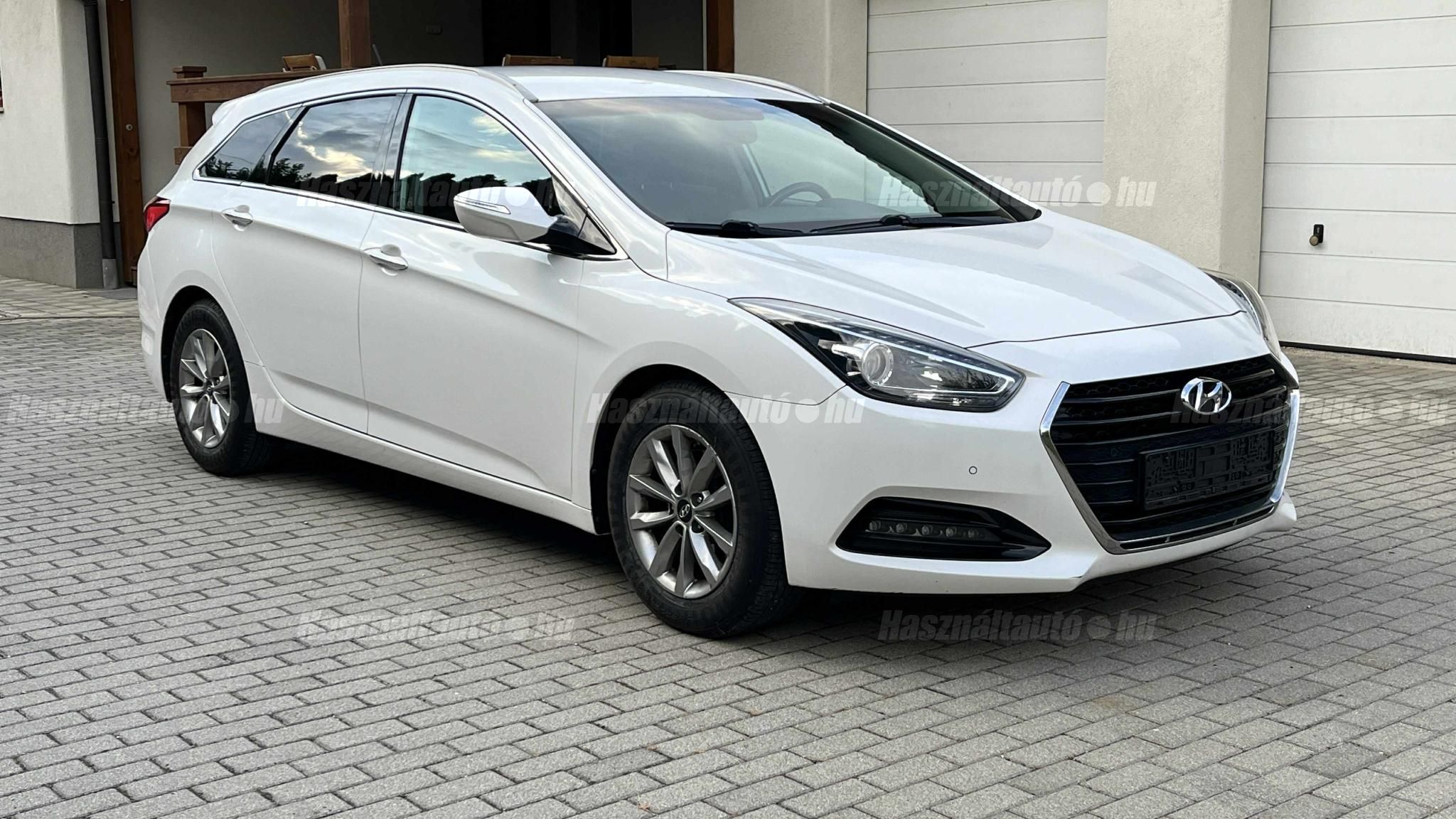 HYUNDAI I40 2016/8 - 1