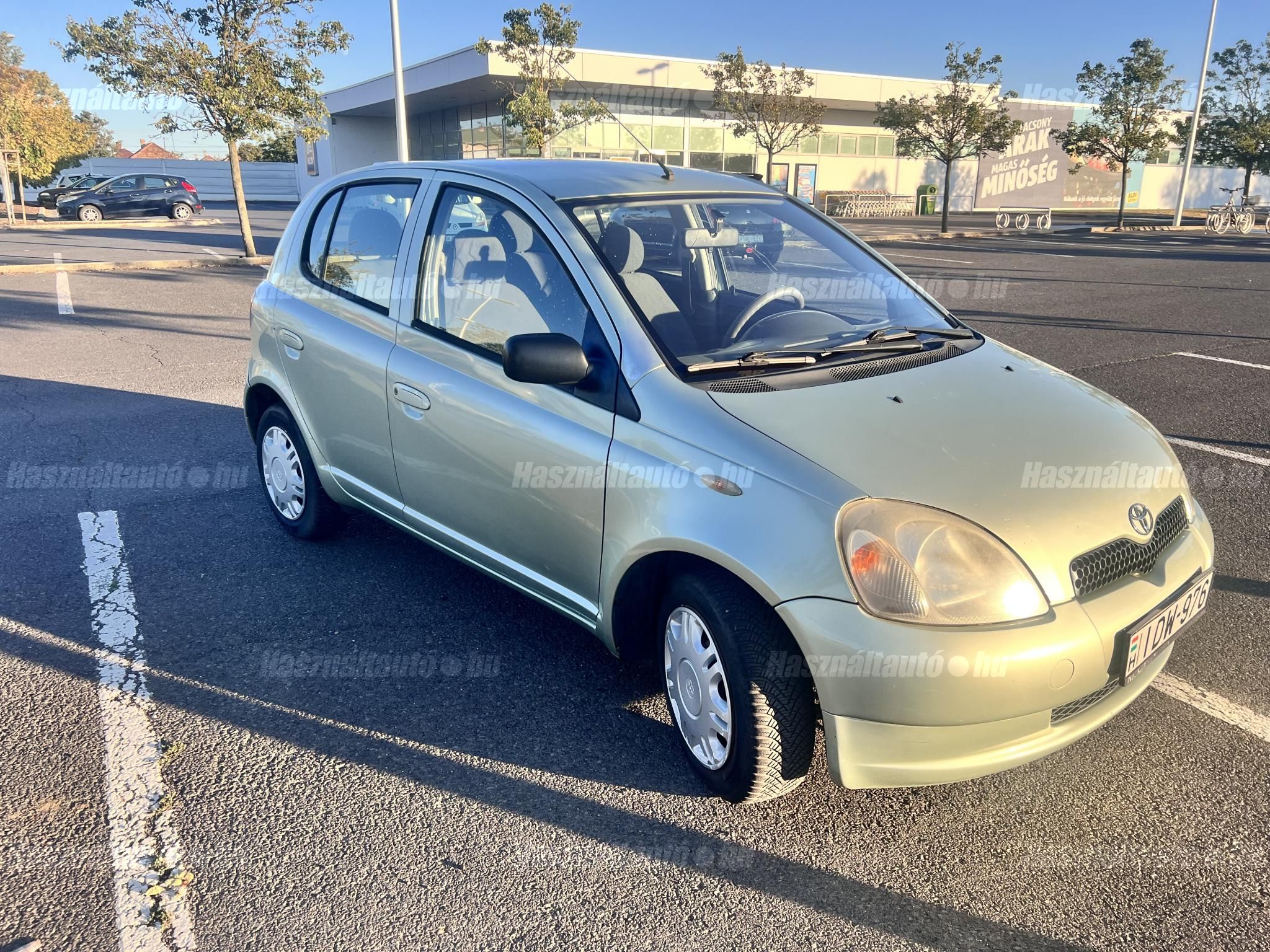 TOYOTA YARIS 2002/7 - 1