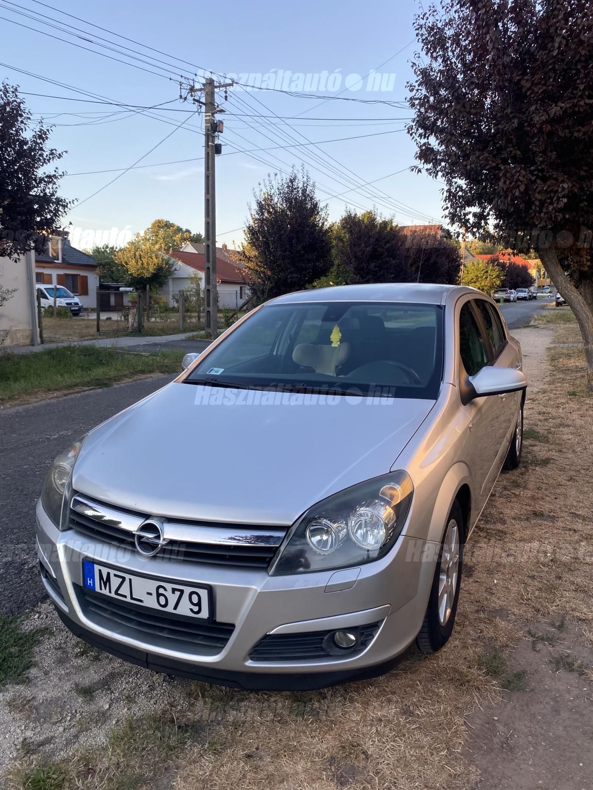 OPEL ASTRA H 2005/4 - 1