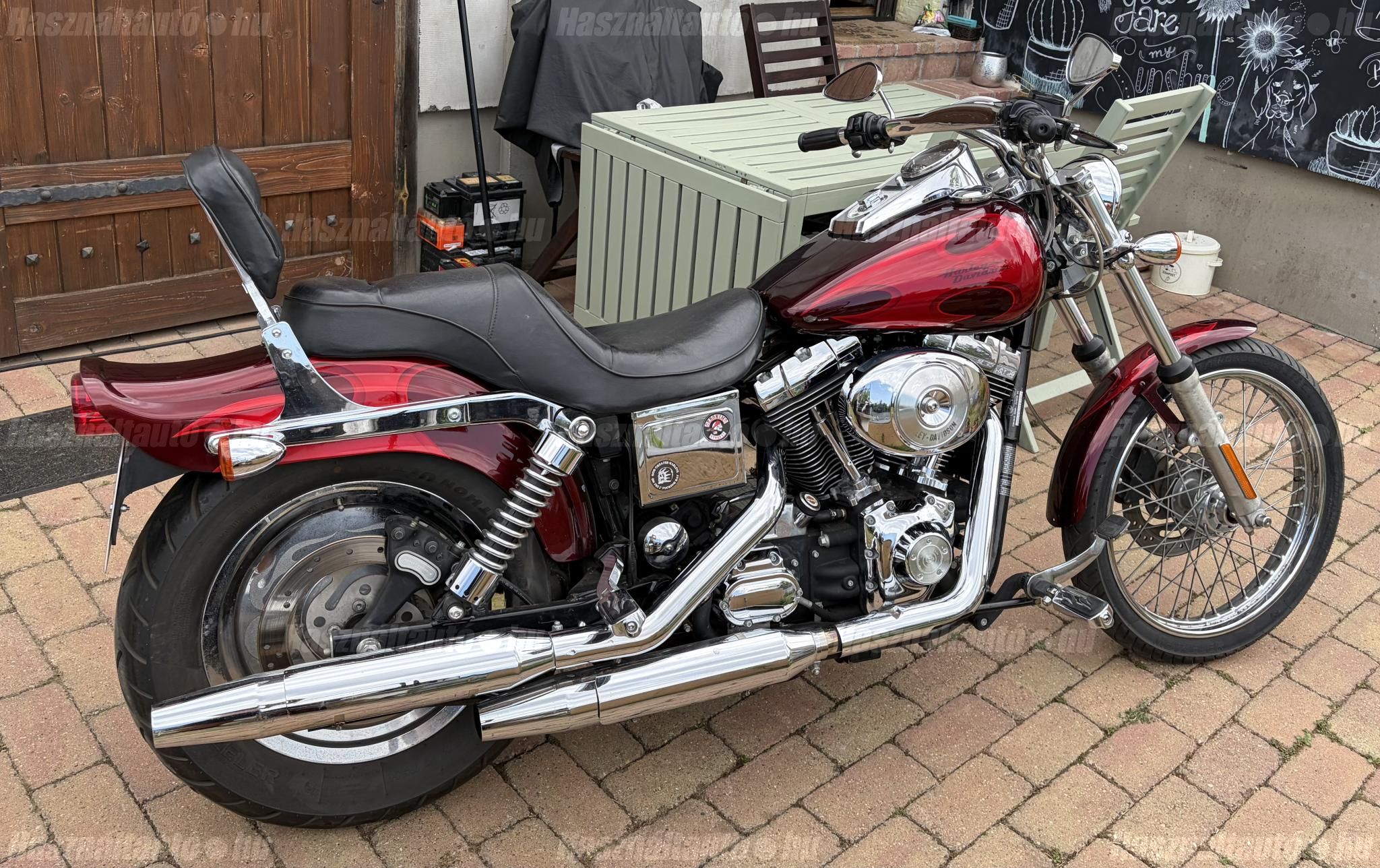 HARLEY-DAVIDSON DYNA WIDE GLIDE 2003/4 - 1