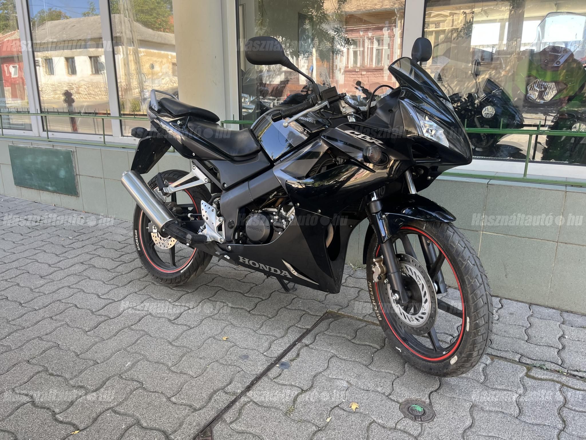 HONDA CBR 125 R 2009/2 - 1