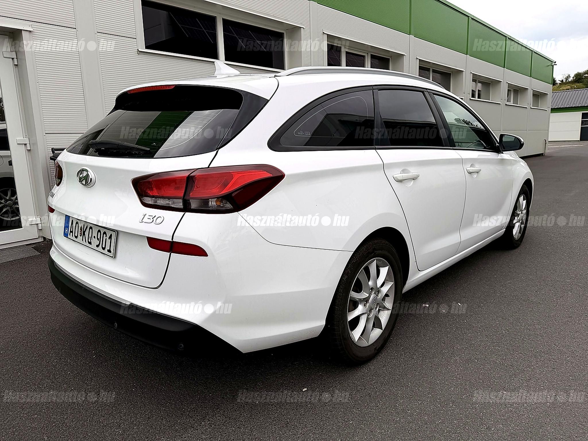 HYUNDAI I30 2019/12 - 1