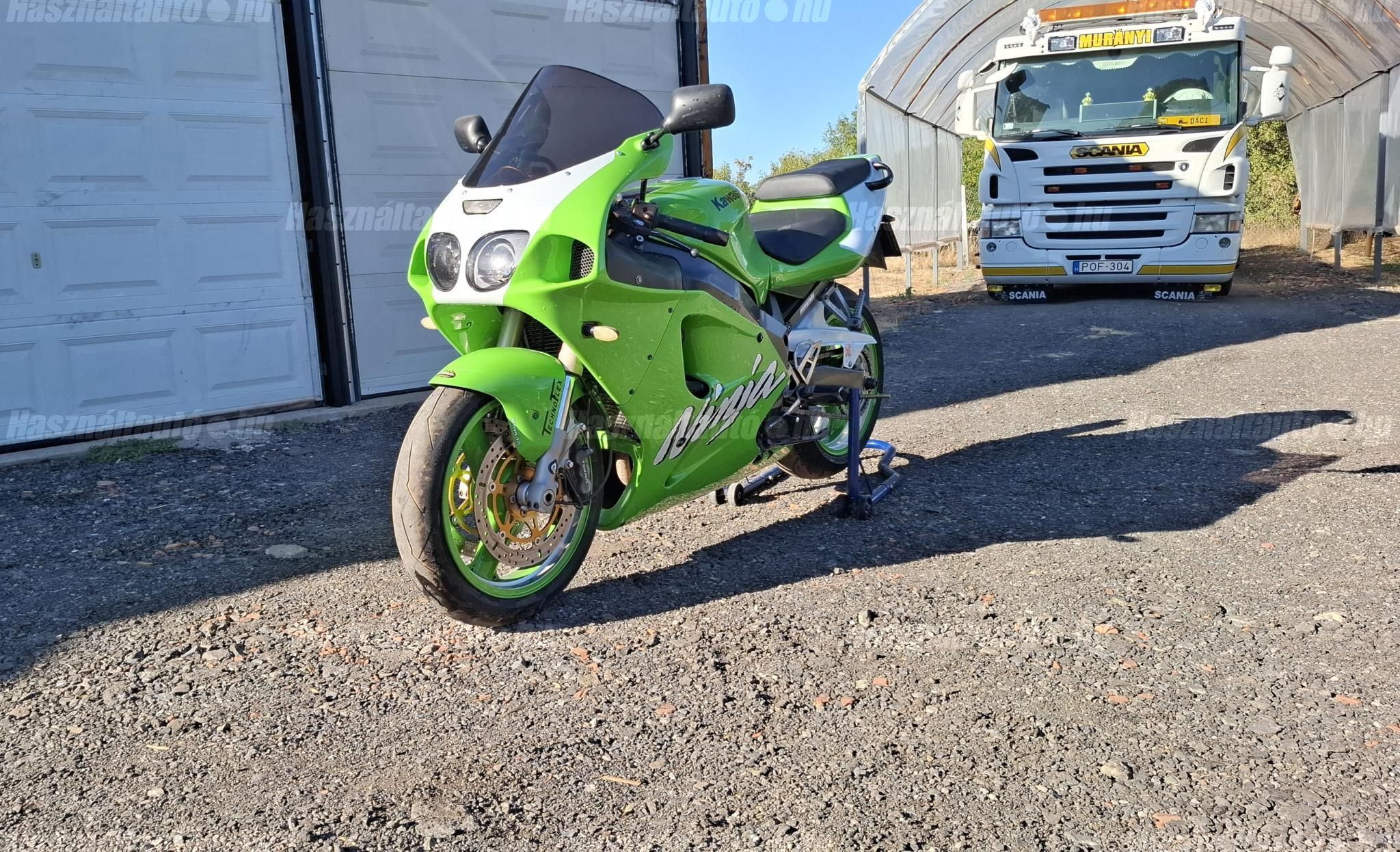 KAWASAKI ZX-7R (NINJA) 1999/3 - 1
