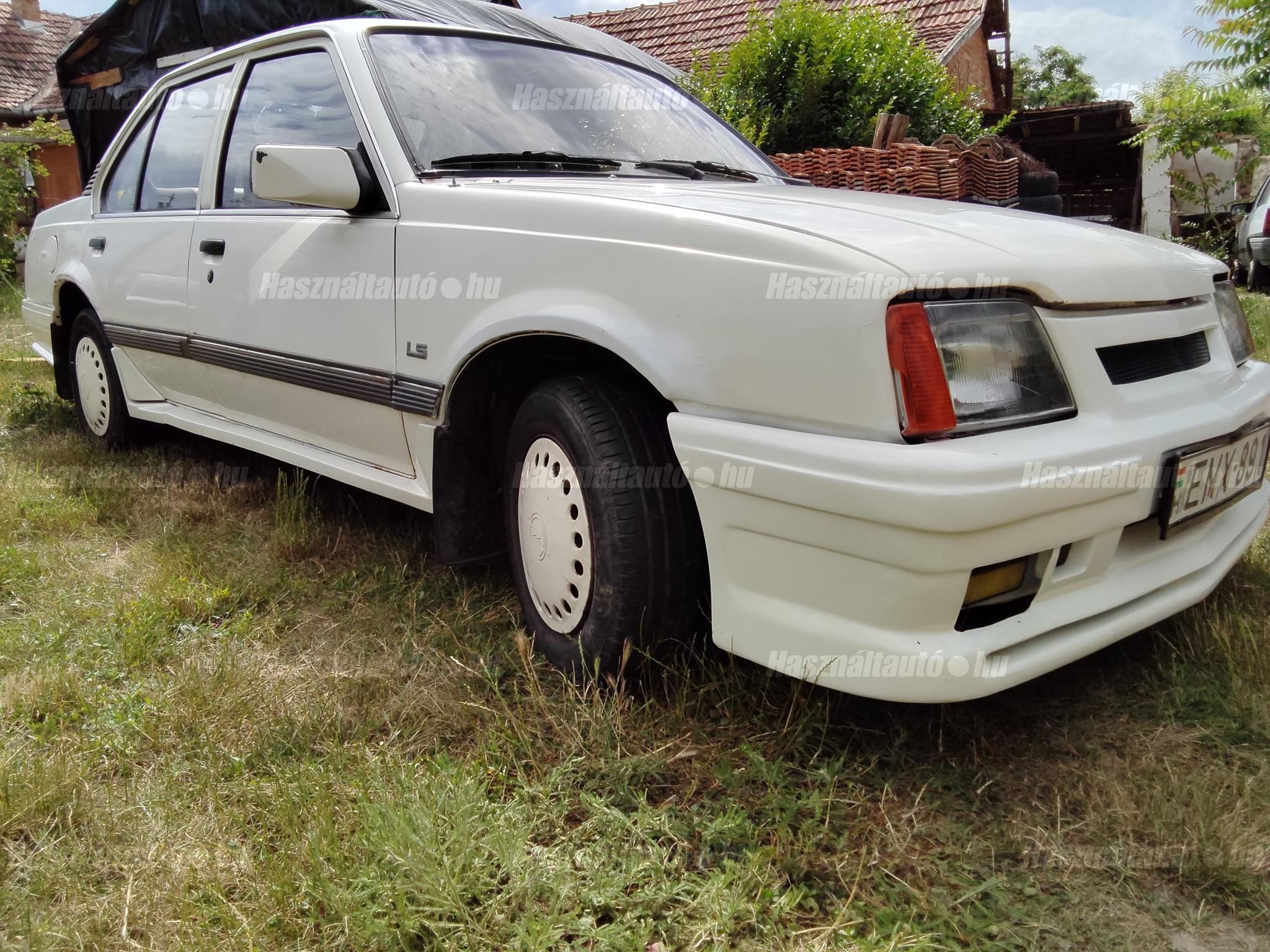 OPEL ASCONA 1985/6 - 1